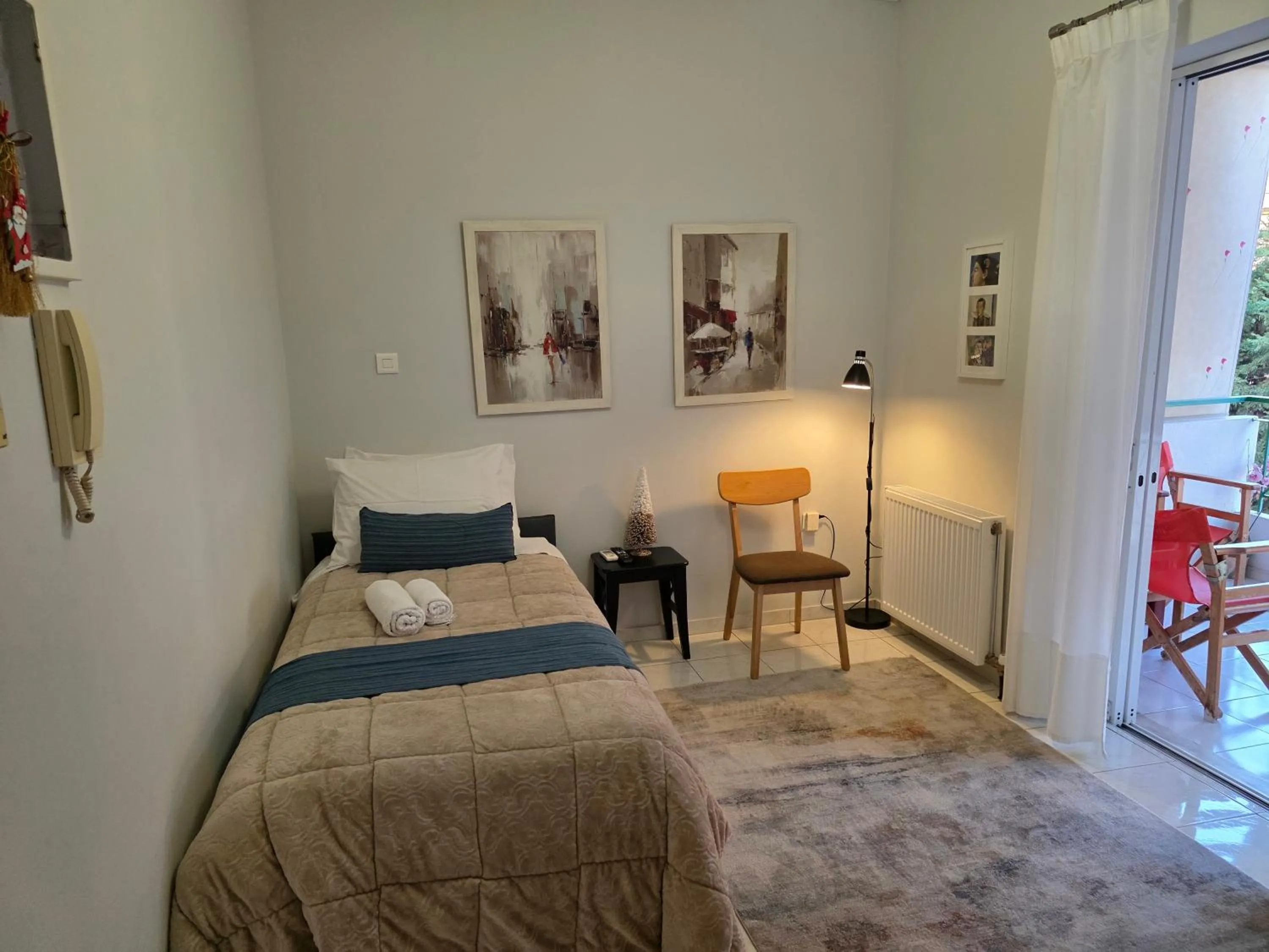 Bed in Apartment studio near Marousi station Athens