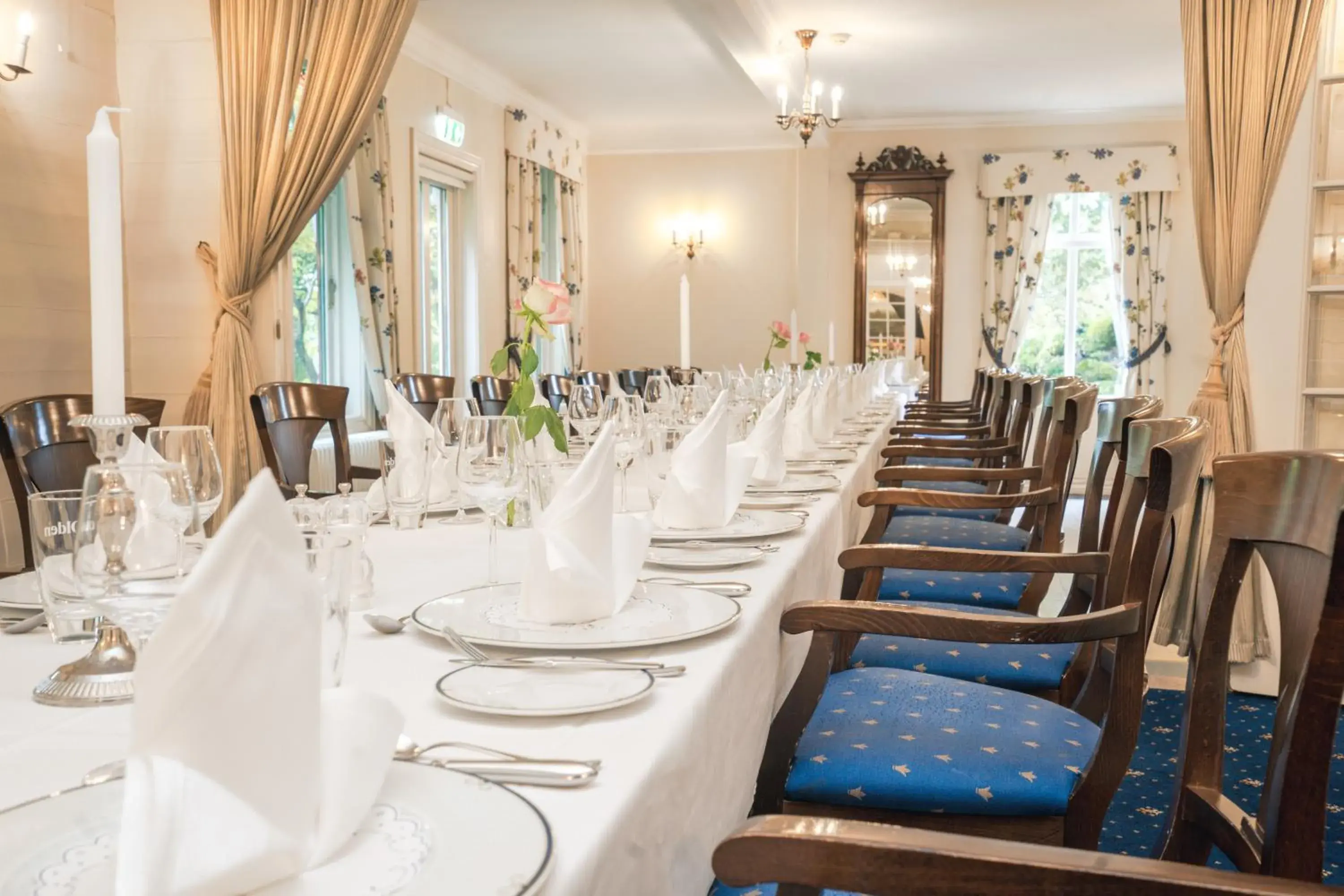 Restaurant/places to eat in Kronen Gaard Hotel Restaurant/places to eat in Kronen Gaard Hotel