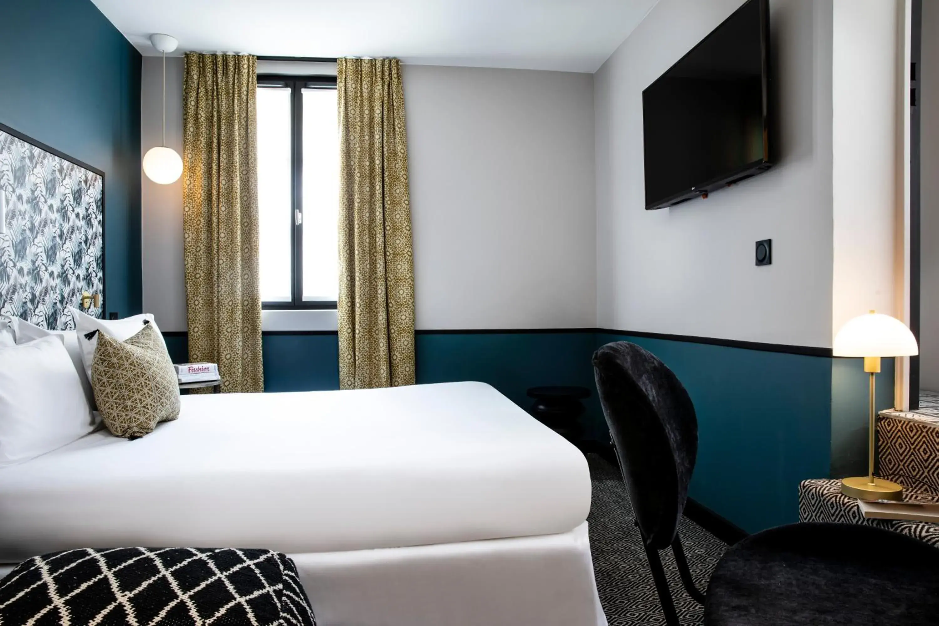 Bed in Hôtel Paris La Fayette Bed in Hôtel Paris La Fayette