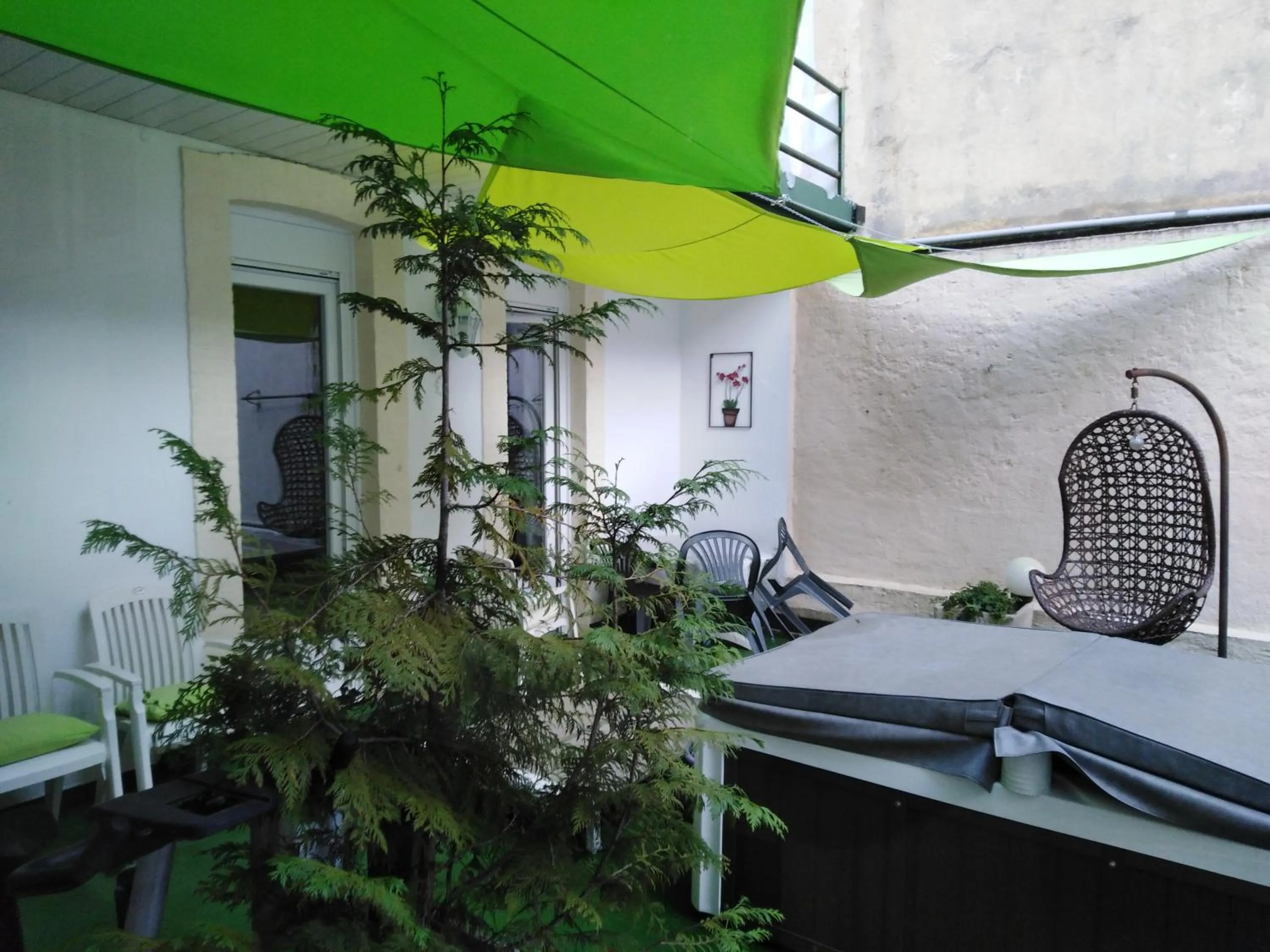 Patio in Chalet Saint Louis