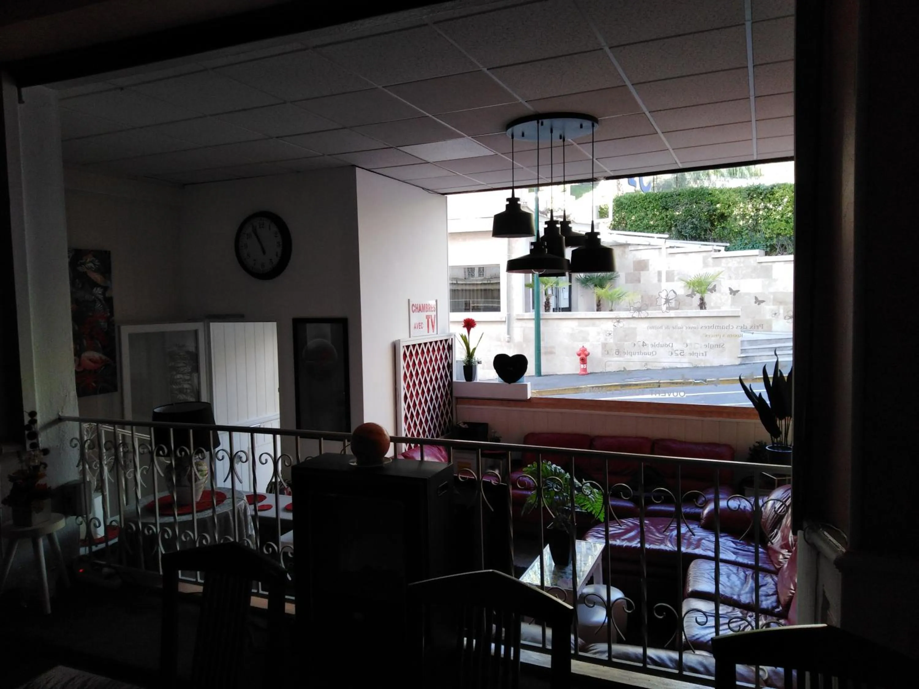 Communal lounge/ TV room in Chalet Saint Louis