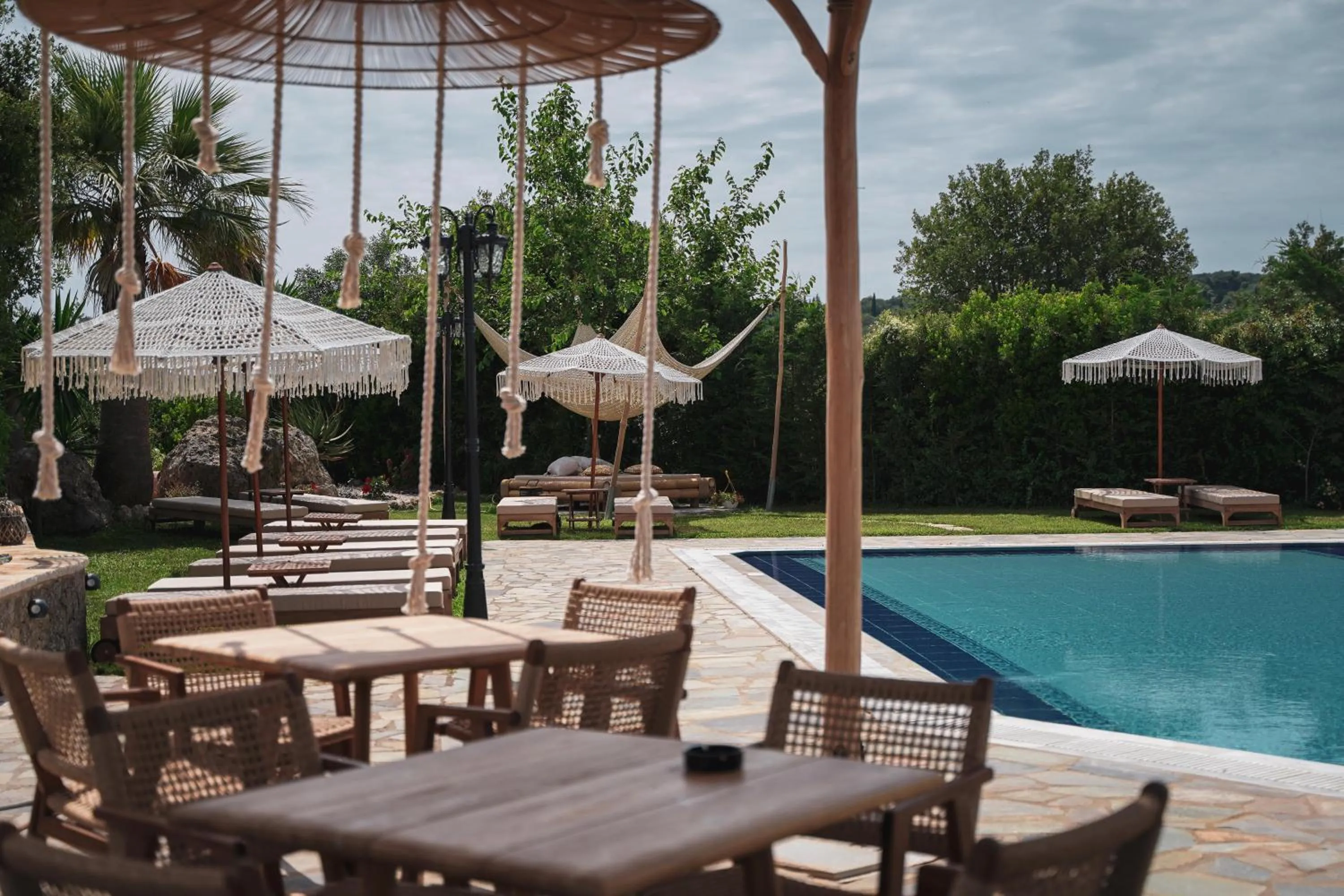 Restaurant/places to eat in Panorama Hideaway