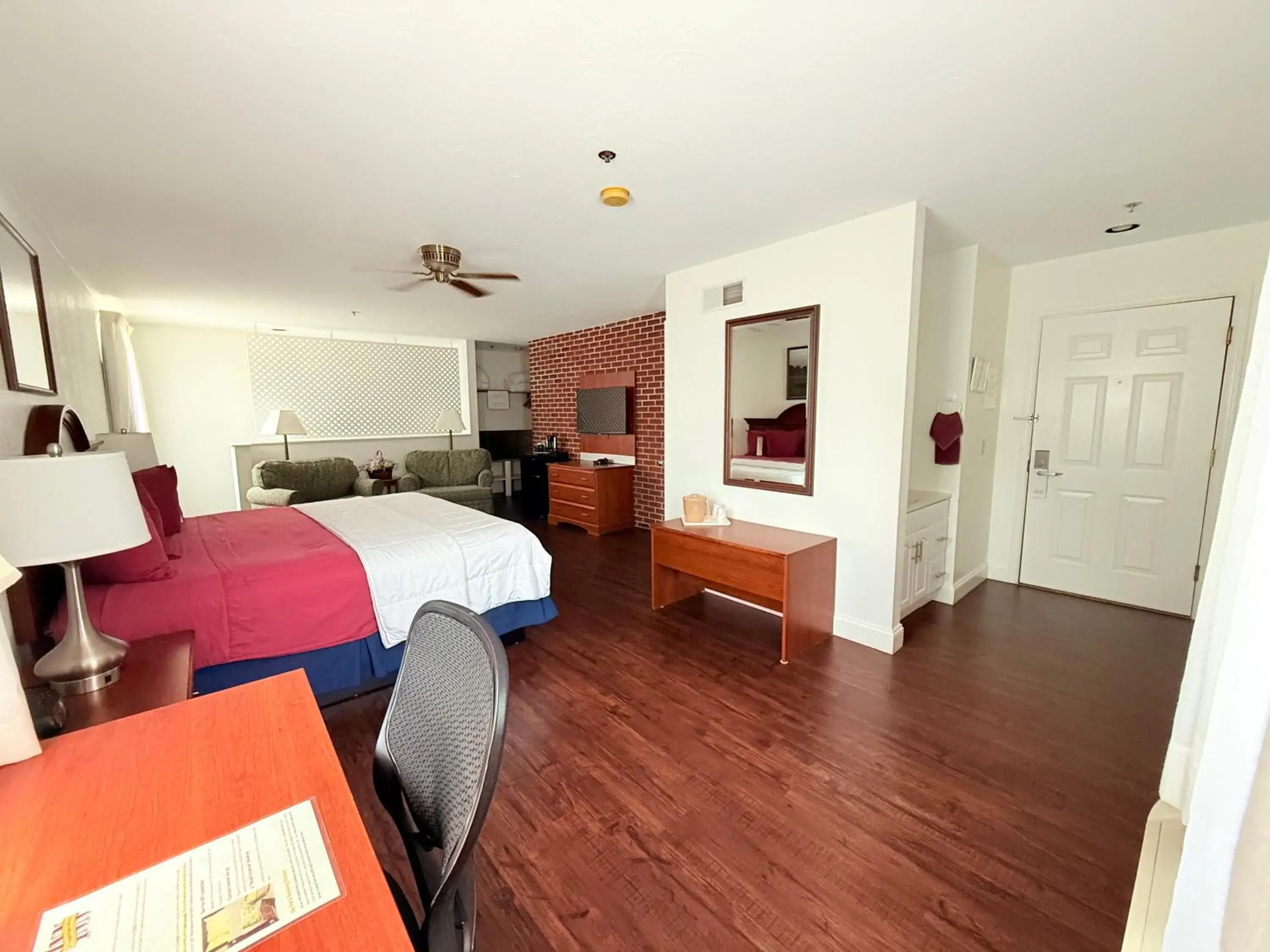 Bedroom in Inn at Cemetery Hill Bedroom in Inn at Cemetery Hill