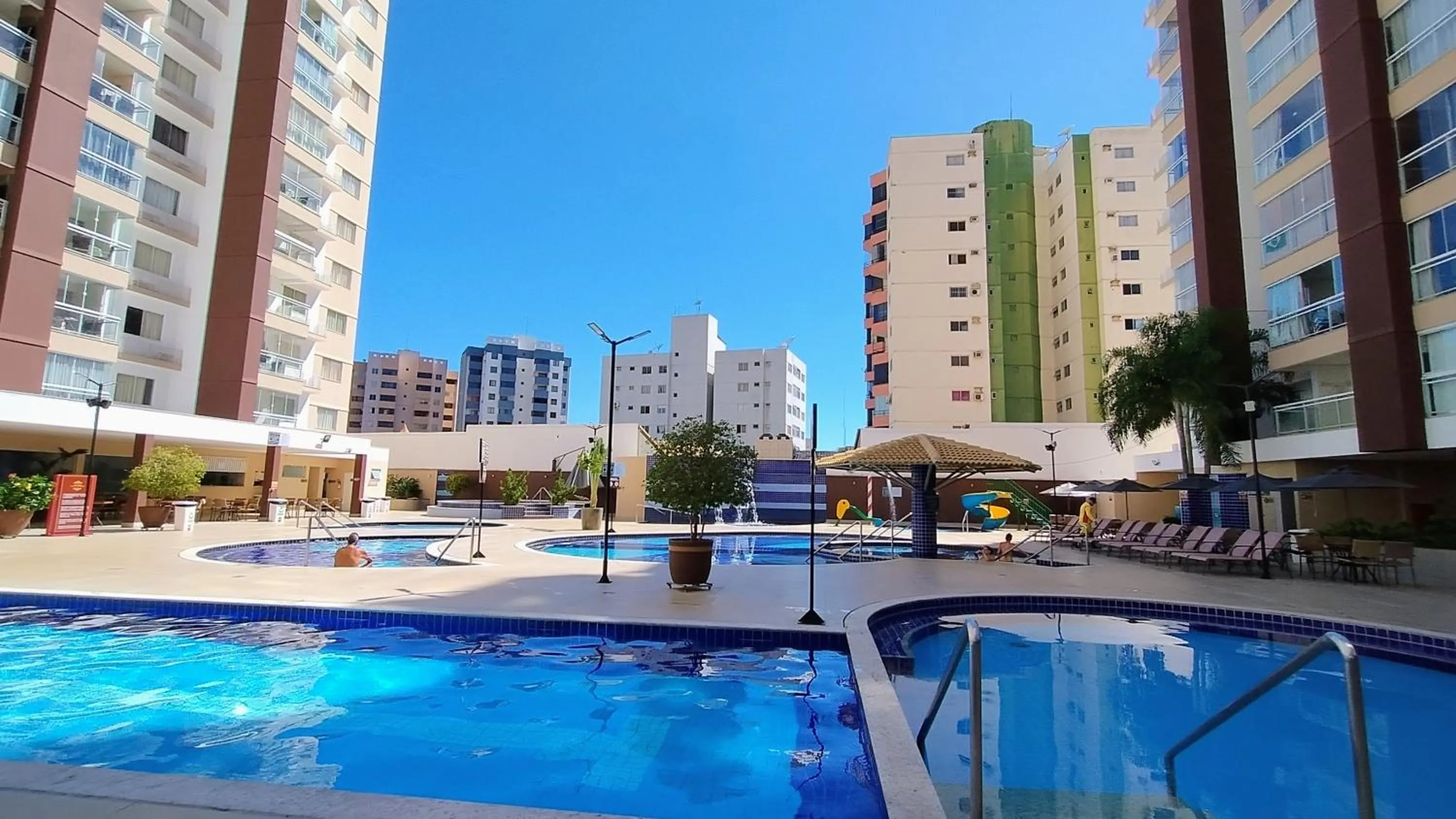 Swimming pool in Casa da Madeira Caldas Novas - ACHEI FERIAS - Com Roupa de Cama