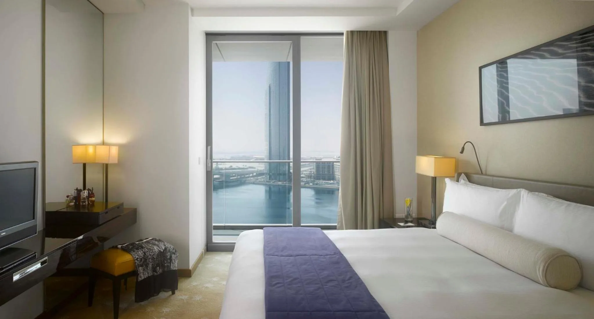Bedroom, Bed in InterContinental Residence Suites Dubai Festival City by IHG