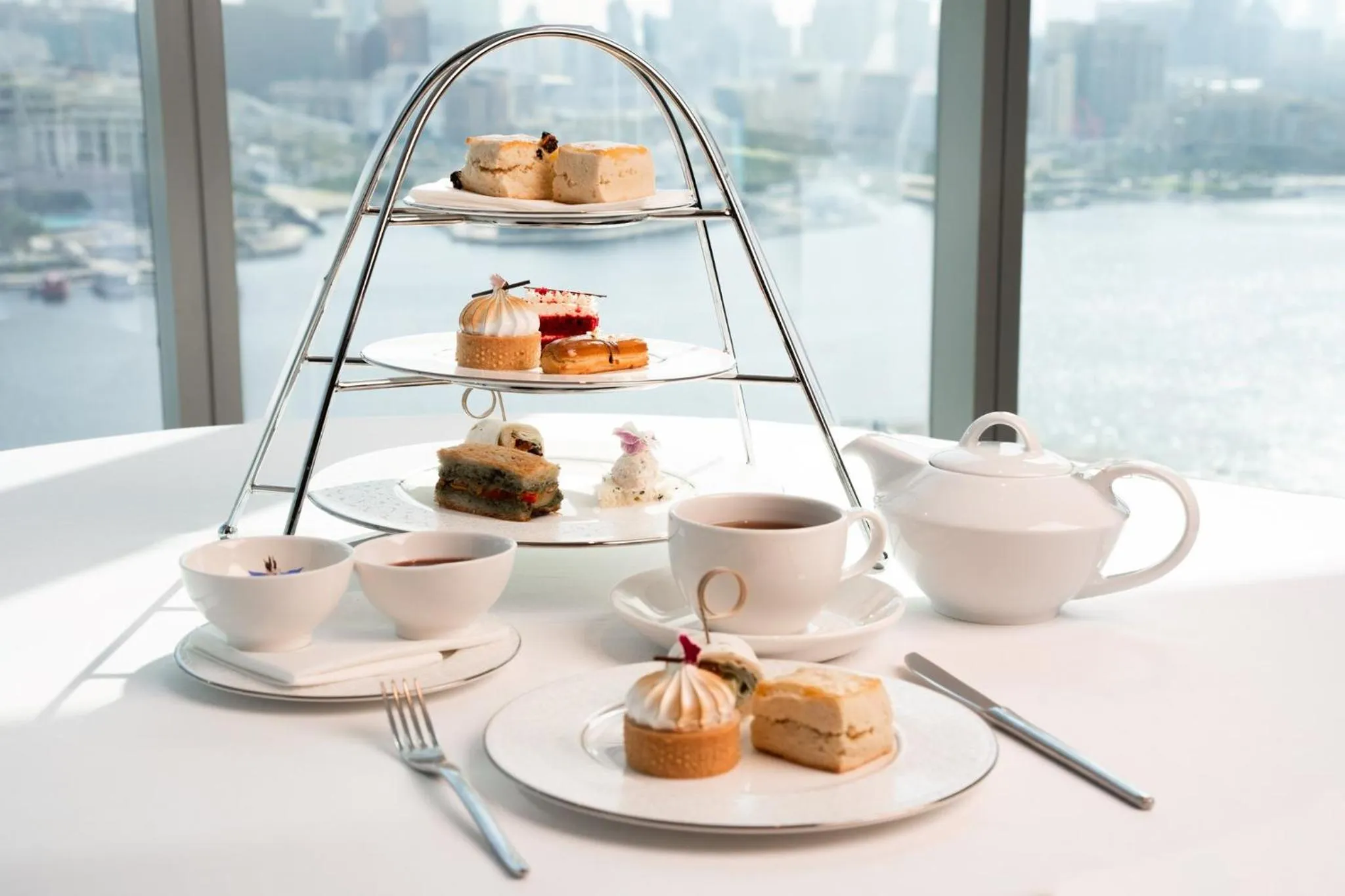 Restaurant/places to eat in InterContinental Residence Suites Dubai Festival City by IHG