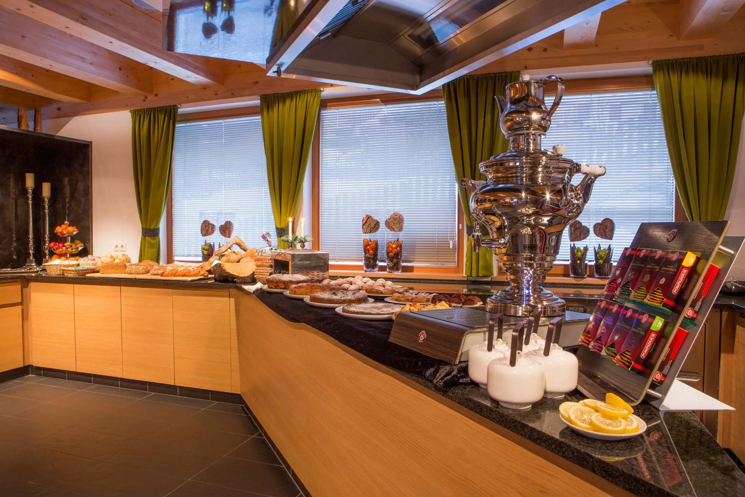 Restaurant/places to eat in Hotel Rezia