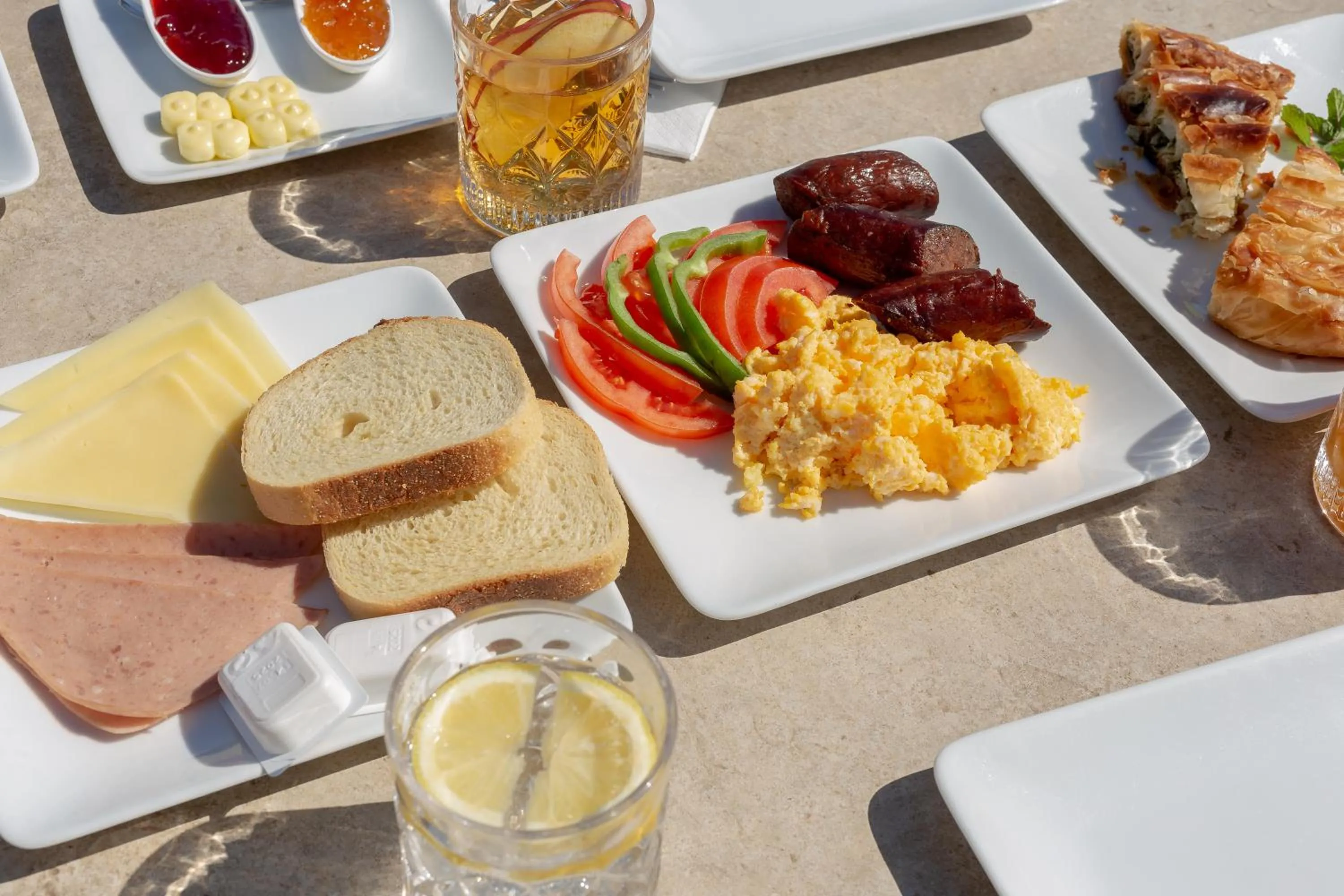 Food and drinks in Hotel Byron