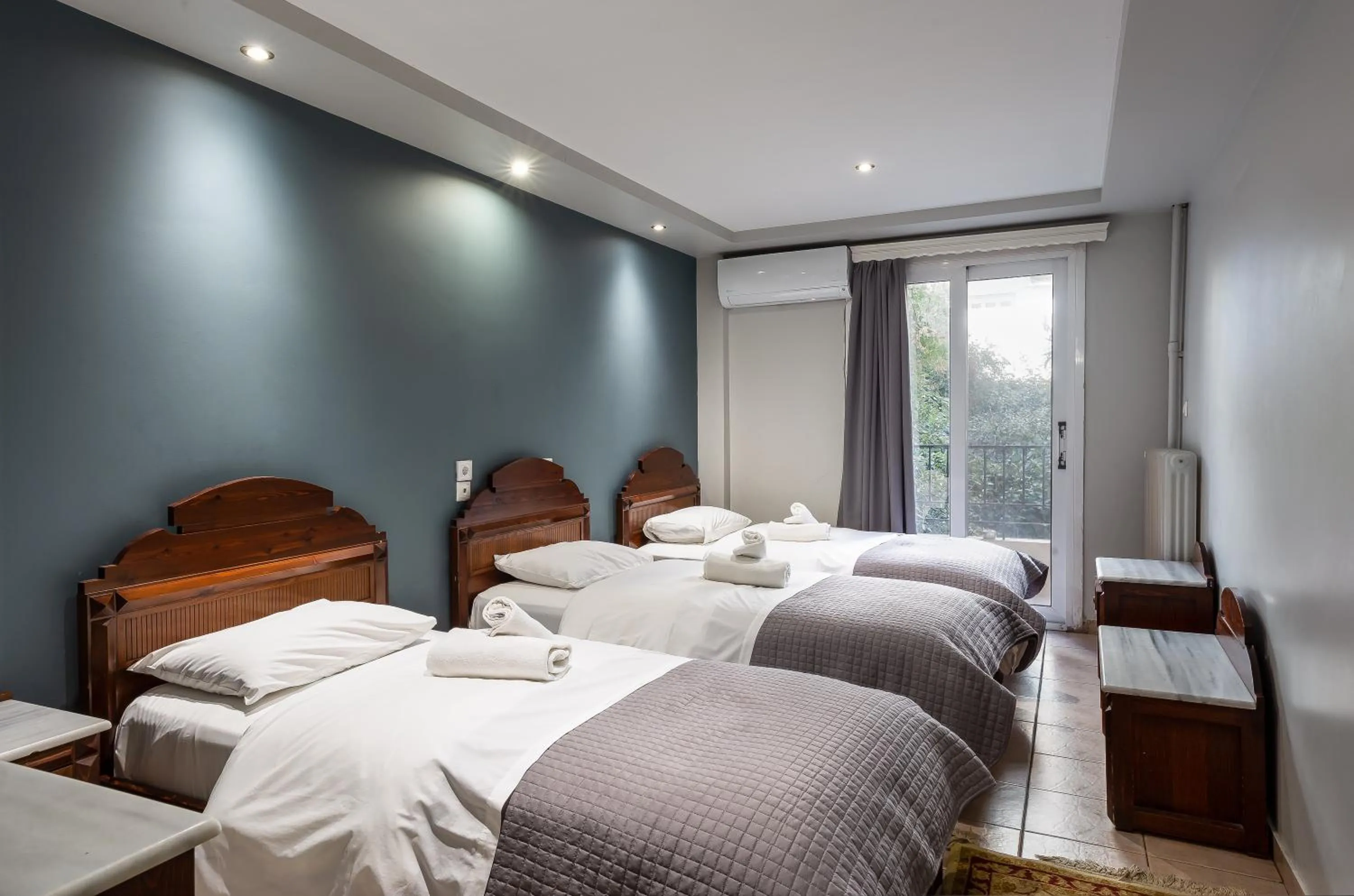 Photo of the whole room, Bed in Hotel Byron