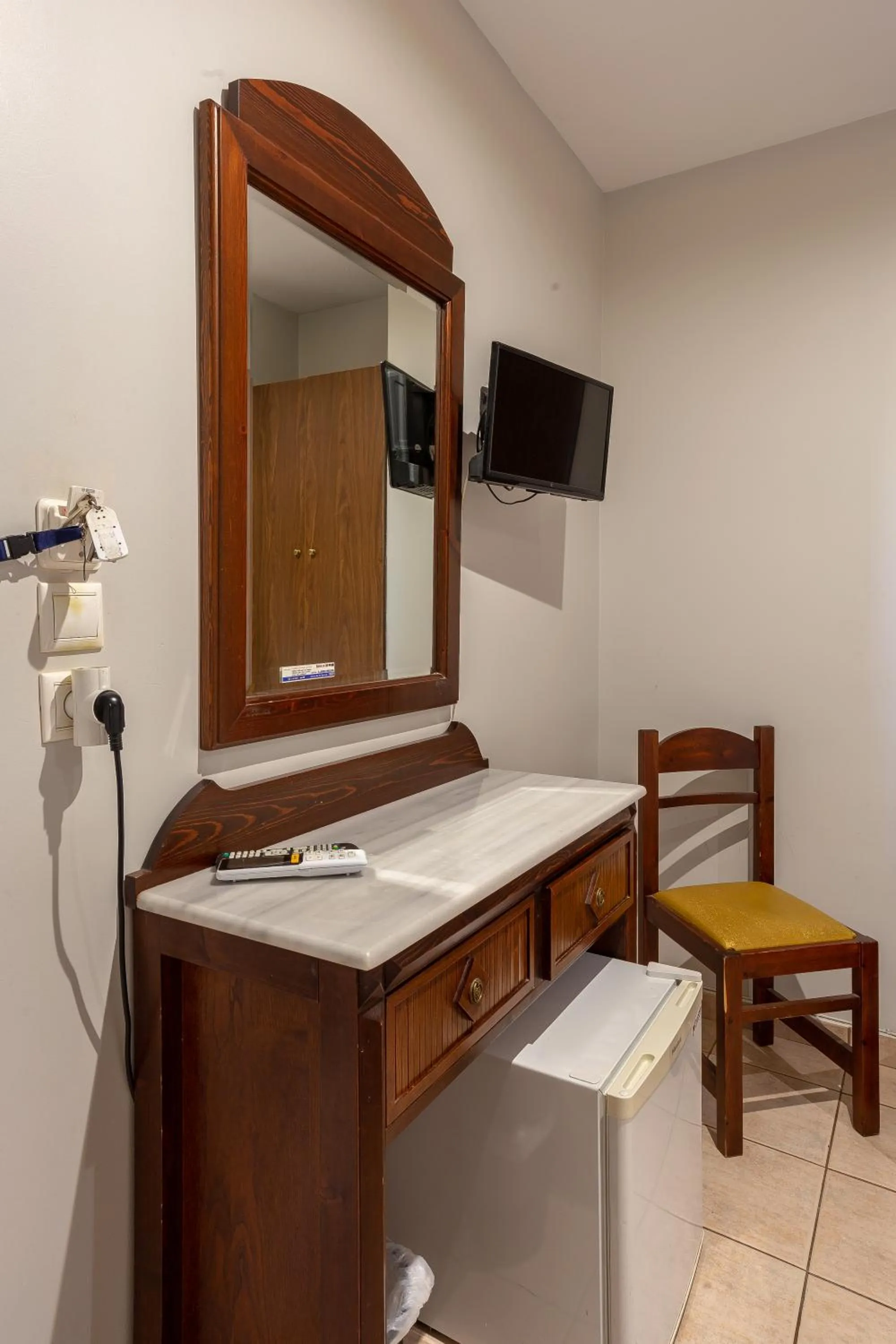 TV and multimedia in Hotel Byron