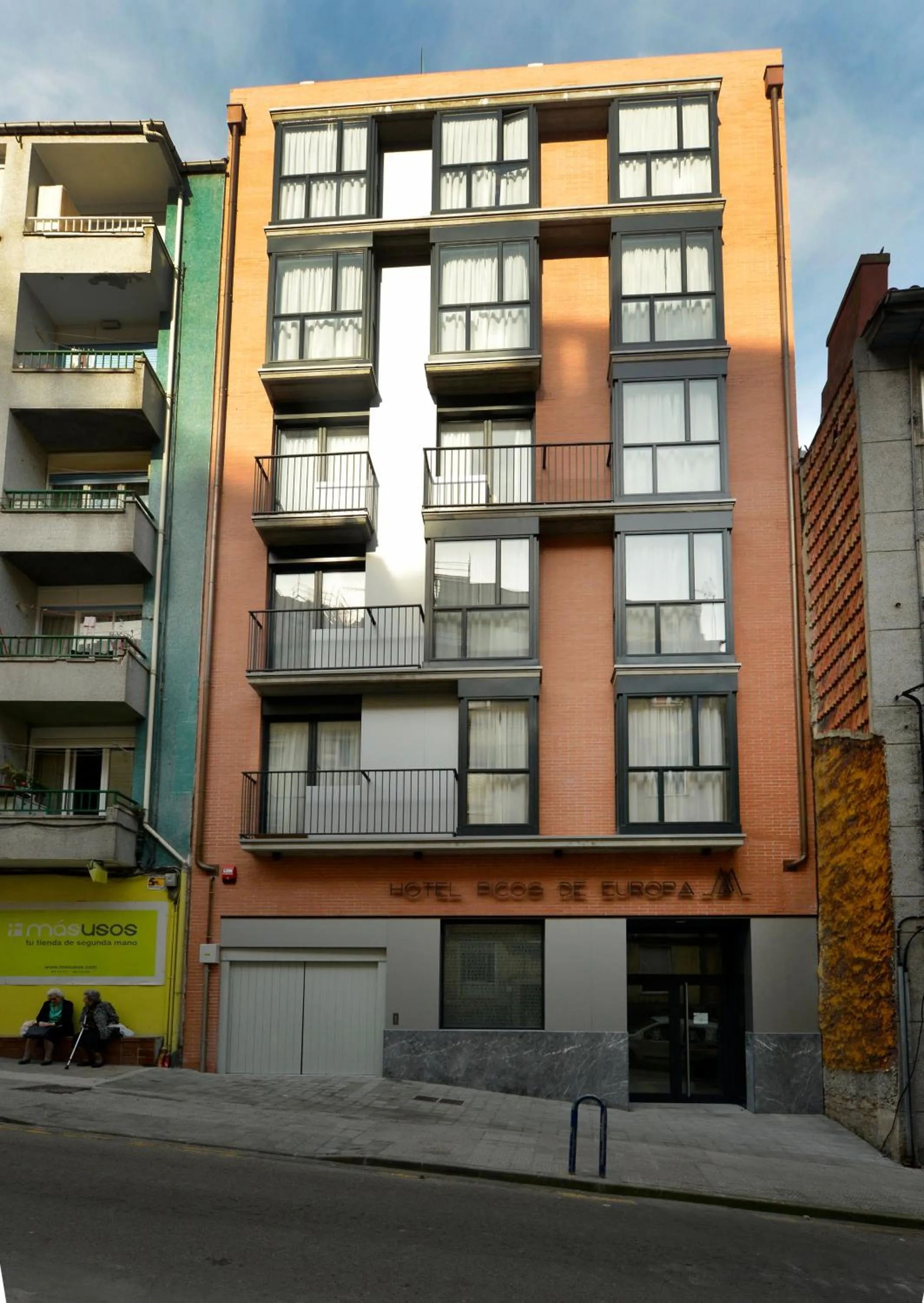 Property building in Hotel Picos De Europa