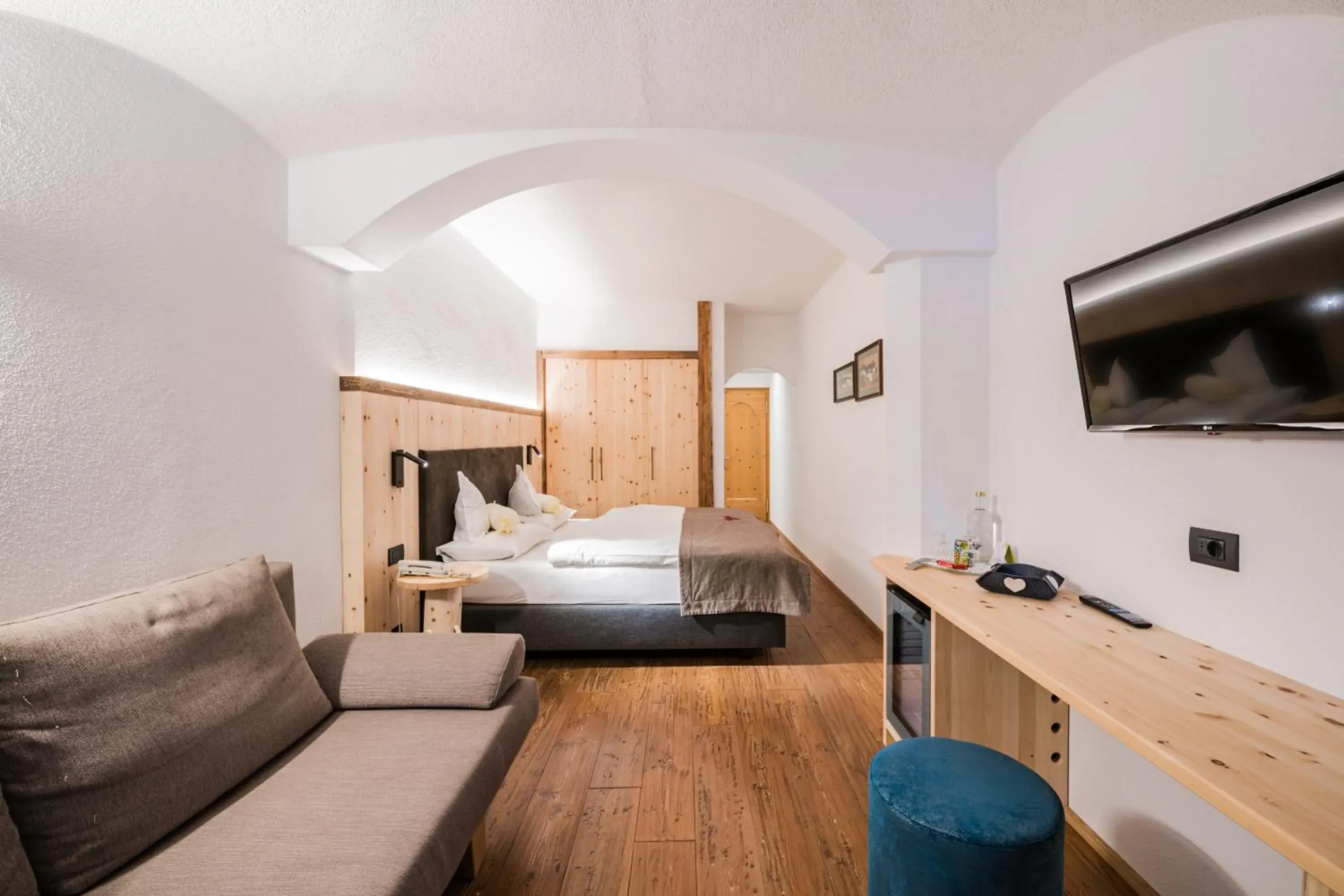 Double Room South with balcony in Alpenwellnesshotel St. Veit Double Room South with balcony in Alpenwellnesshotel St. Veit