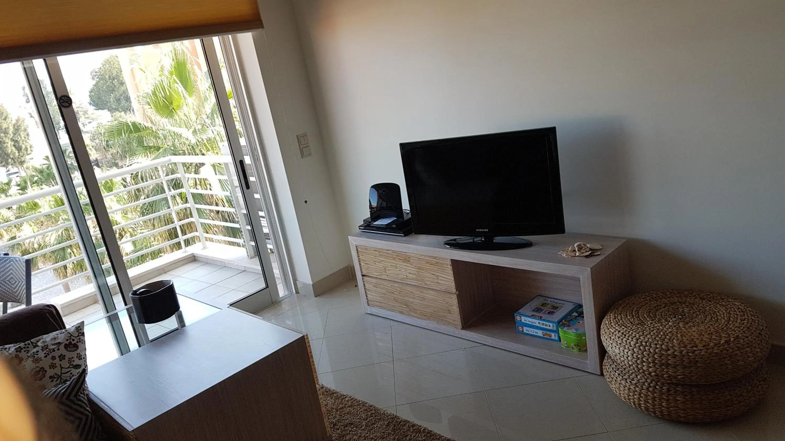 Communal lounge/ TV room in Apartamento Vilamoura