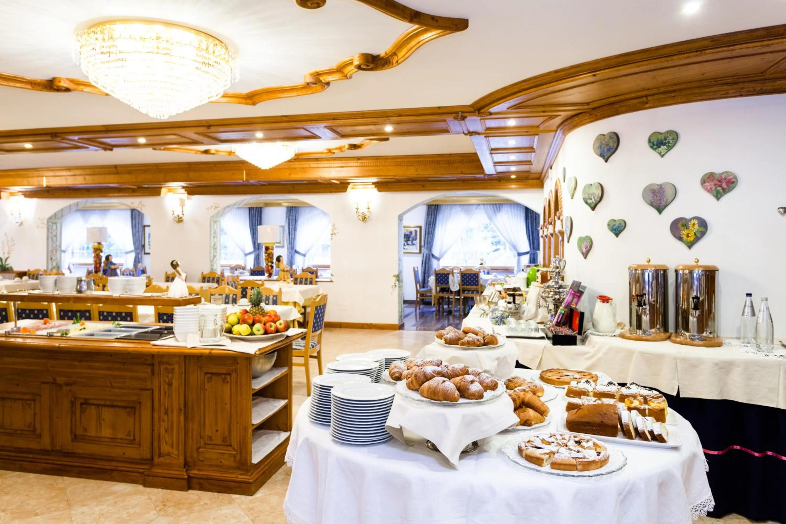 Restaurant/places to eat in Hotel Vienna