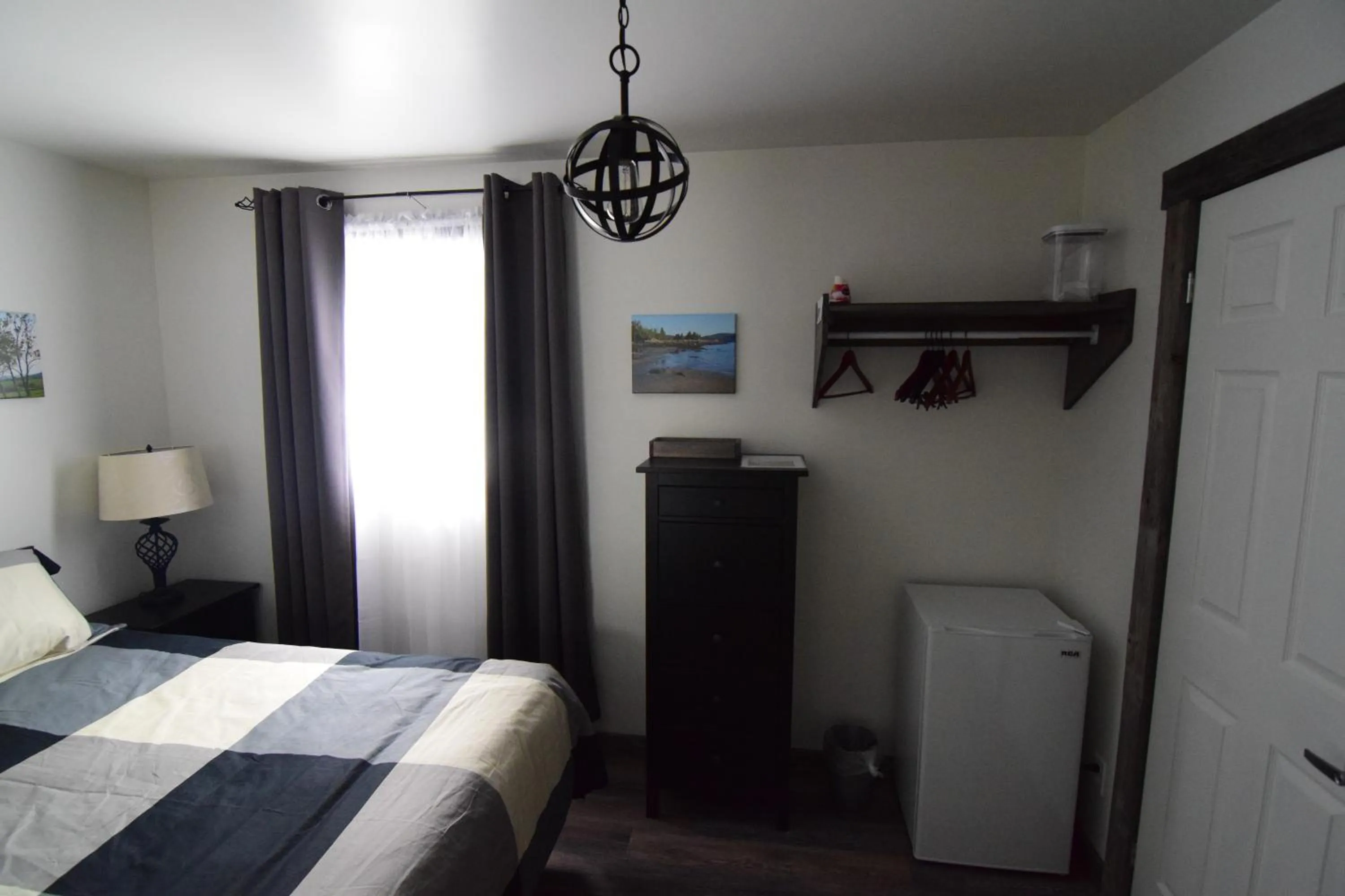 Bedroom, Bed in Mon Coin de Pays