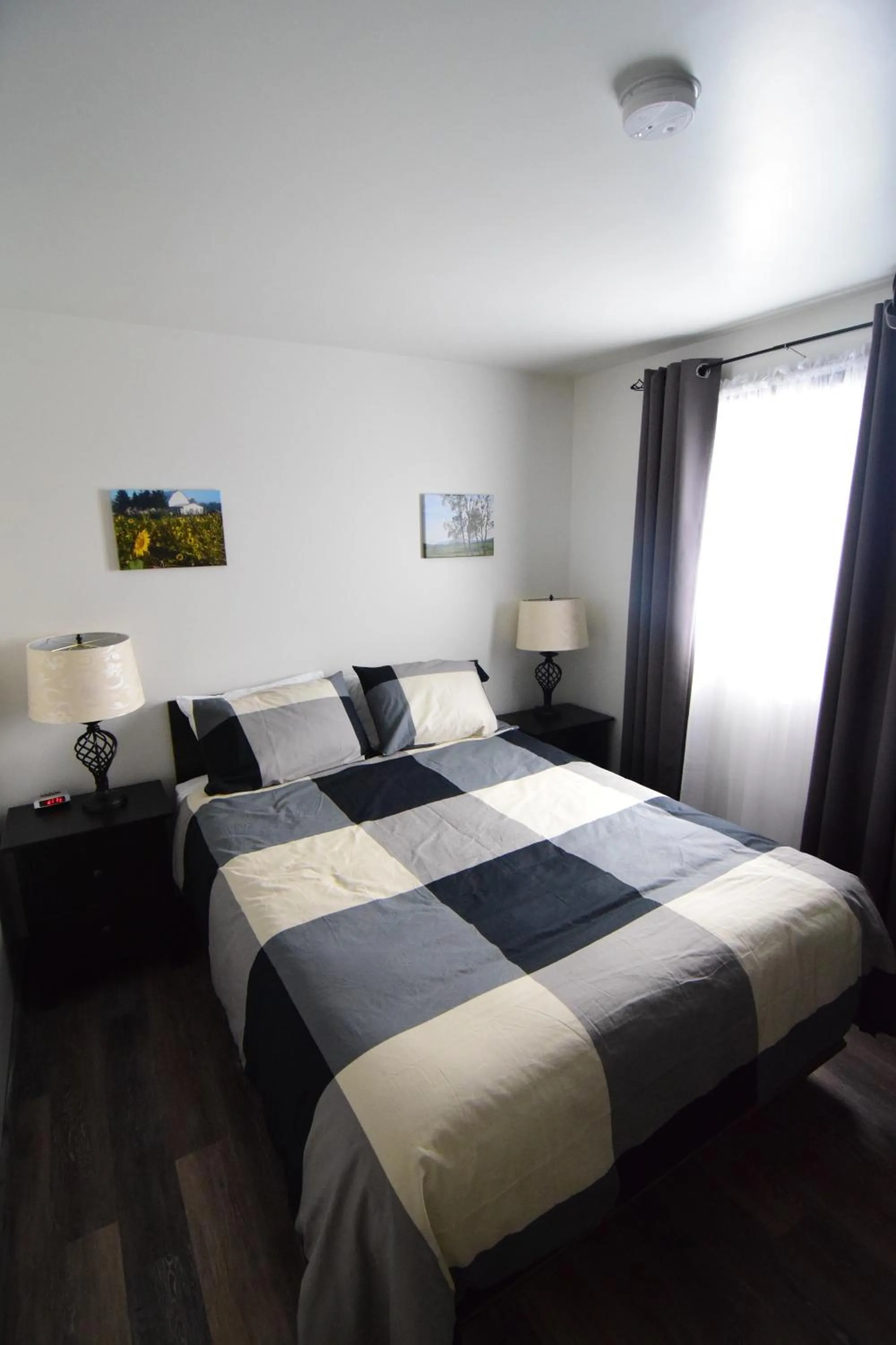 Photo of the whole room, Bed in Mon Coin de Pays