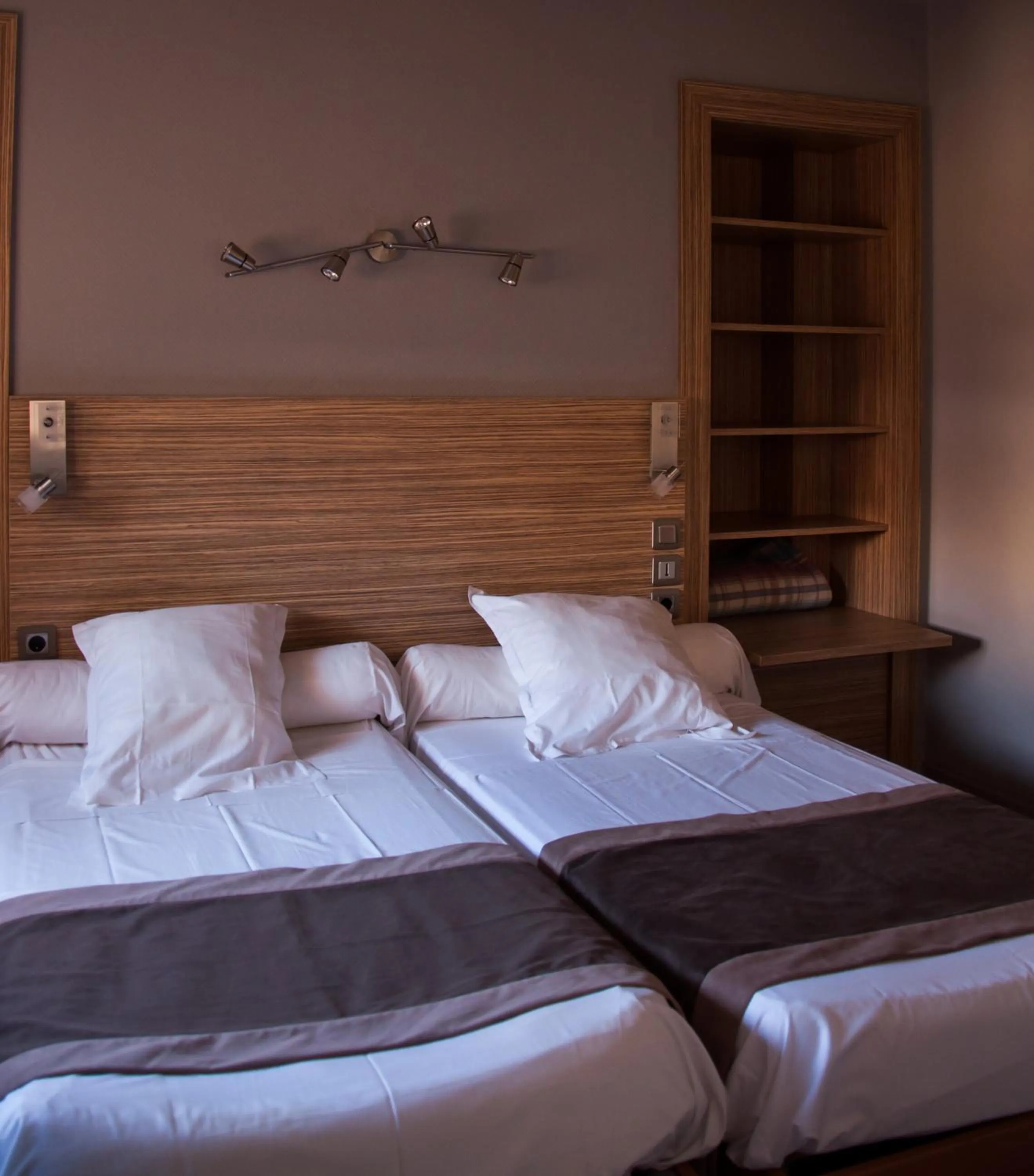 Bedroom, Bed in Logis Hôtel Restaurant Mar I Sol