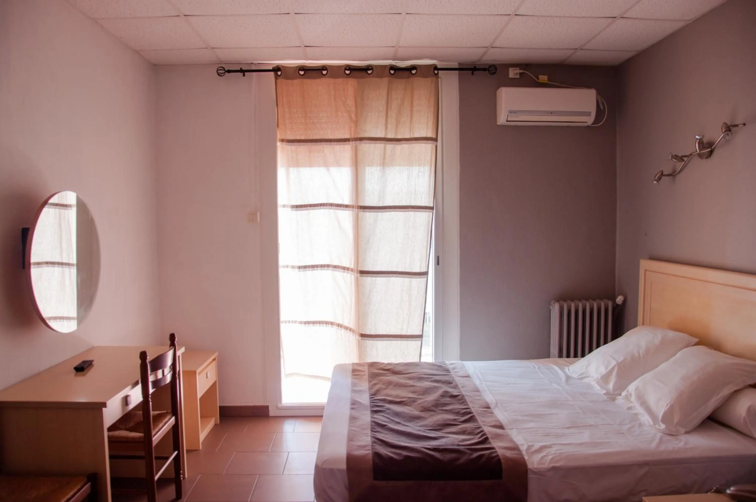 Bedroom, Bed in Logis Hôtel Restaurant Mar I Sol