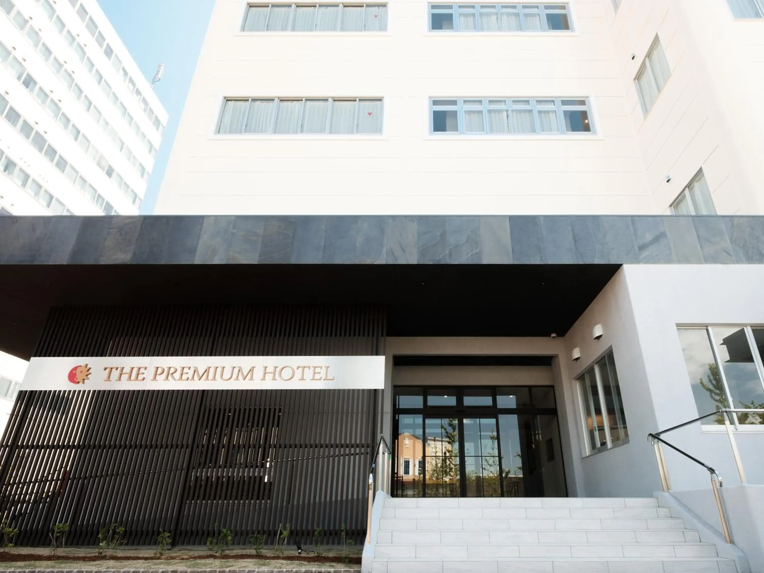 Facade/entrance in The Premium Hotel In Rinku Facade/entrance in The Premium Hotel In Rinku