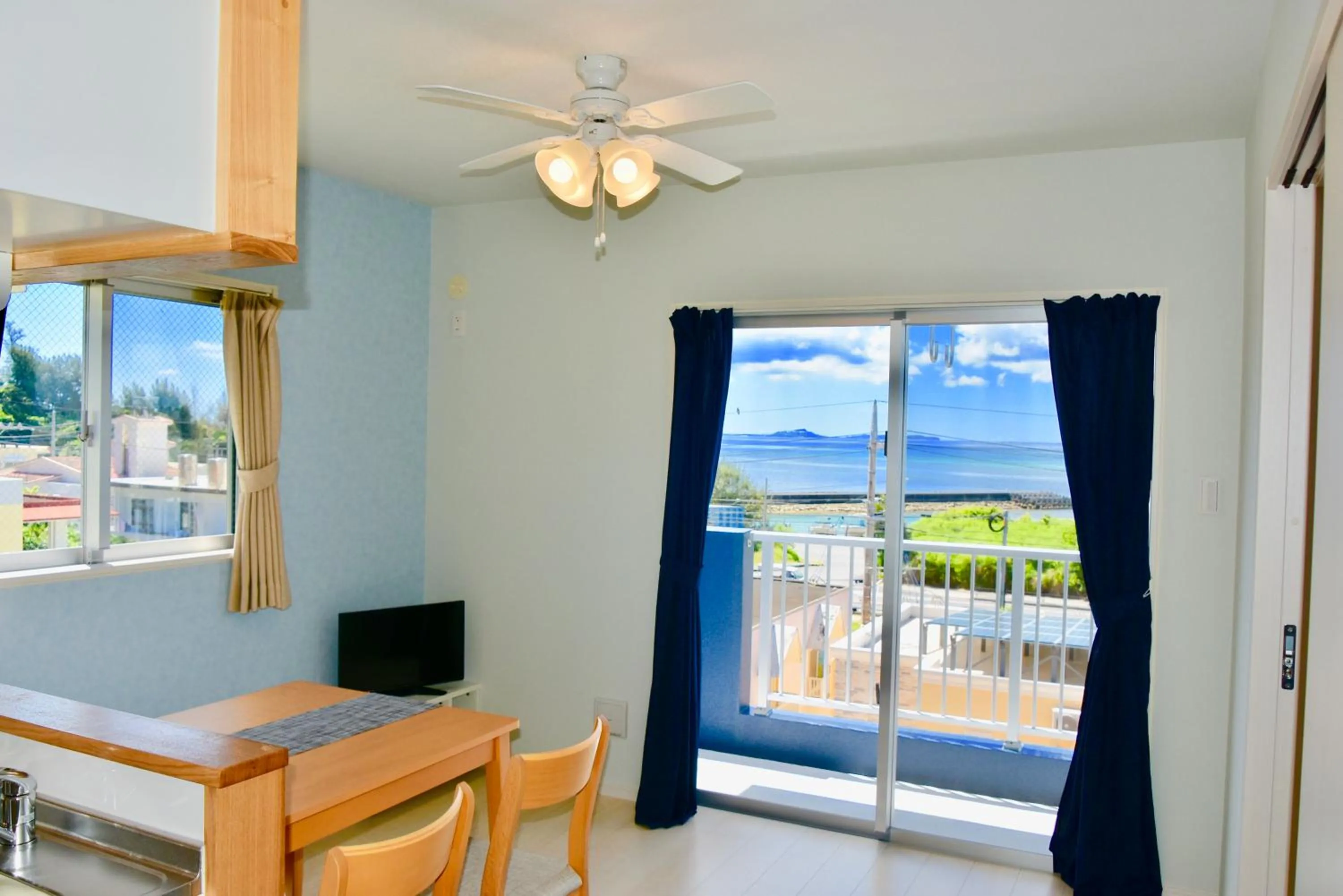 Photo of the whole room in Snow ball Condominium