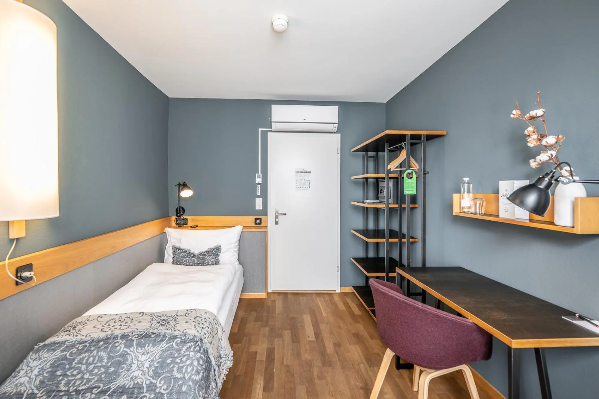 Bedroom, Bed in Hotel Jakob