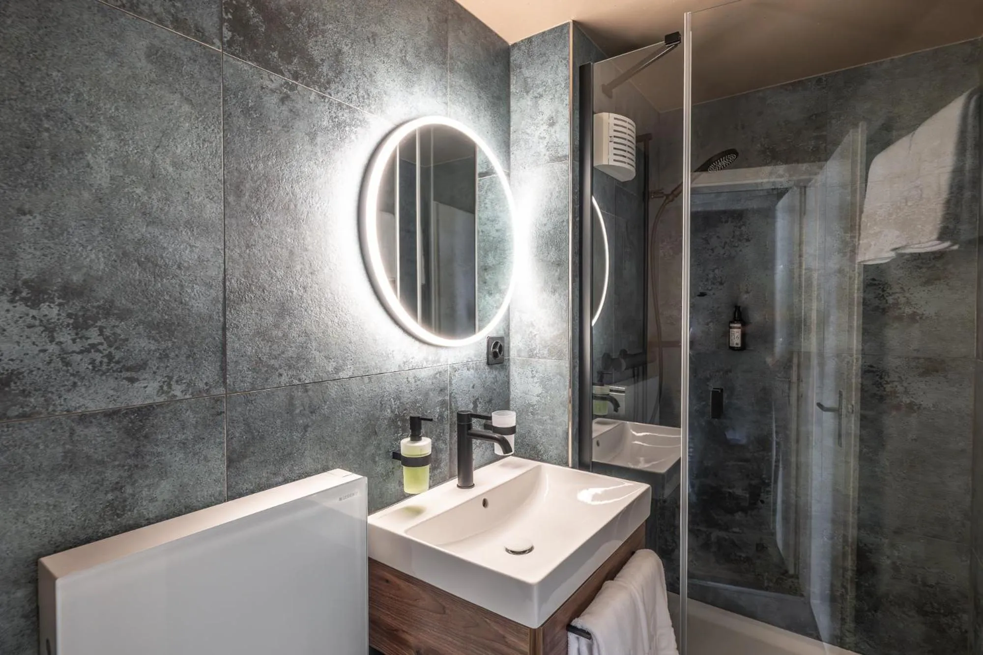 Bathroom in Hotel Jakob