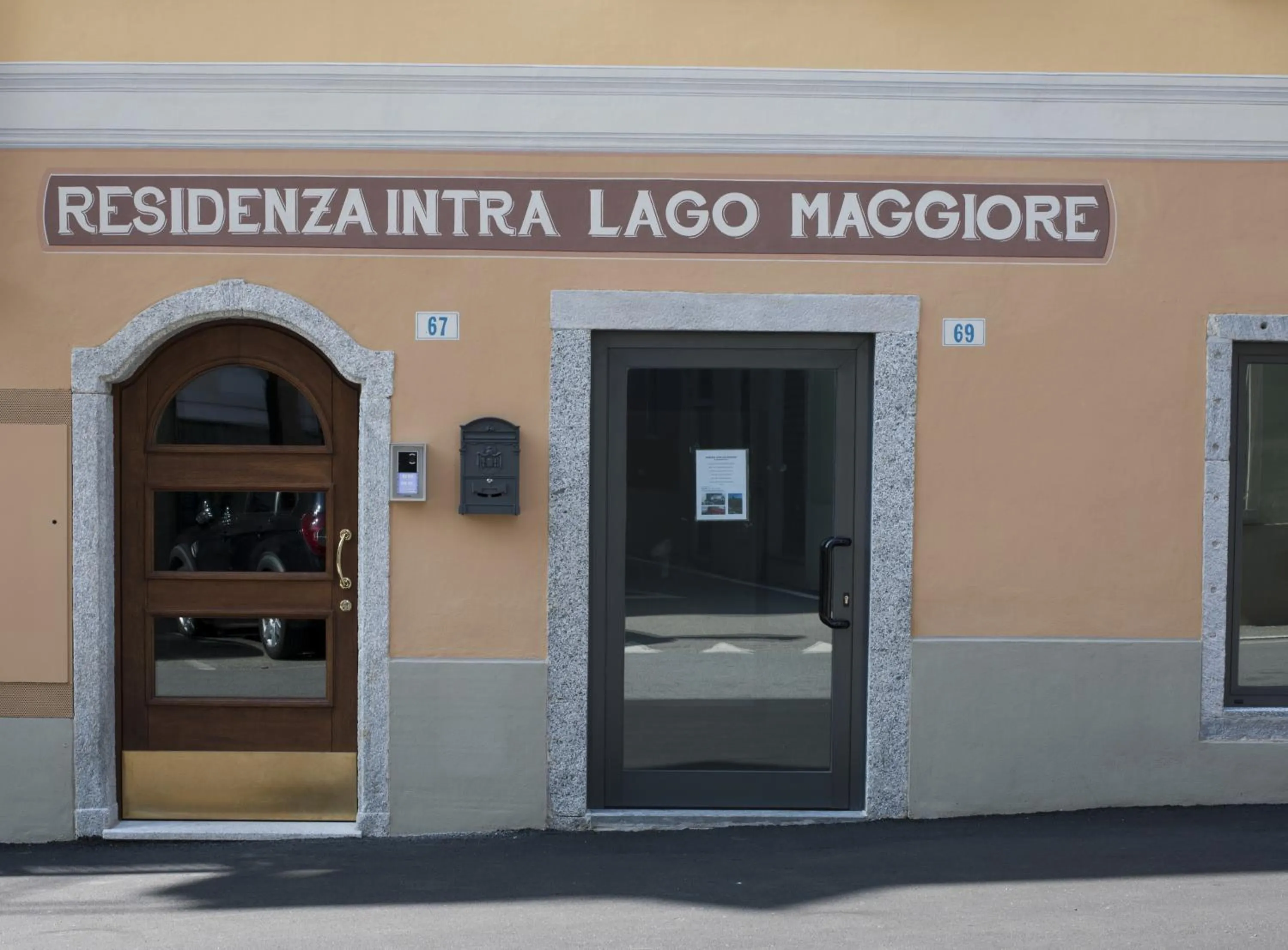 Facade/entrance in Residenza Intra Lago Maggiore