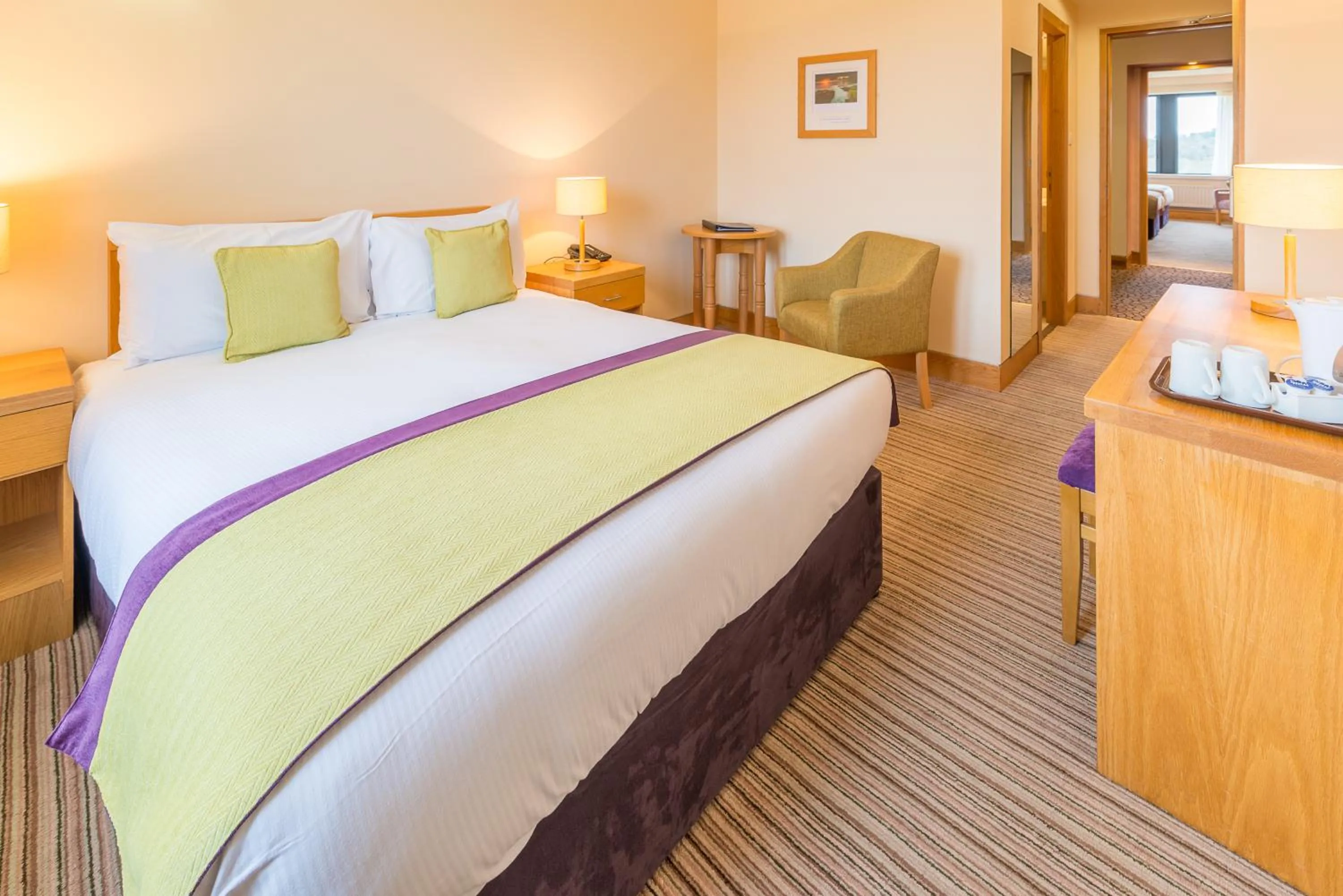 Coffee/tea facilities, Bed in Knock House Hotel