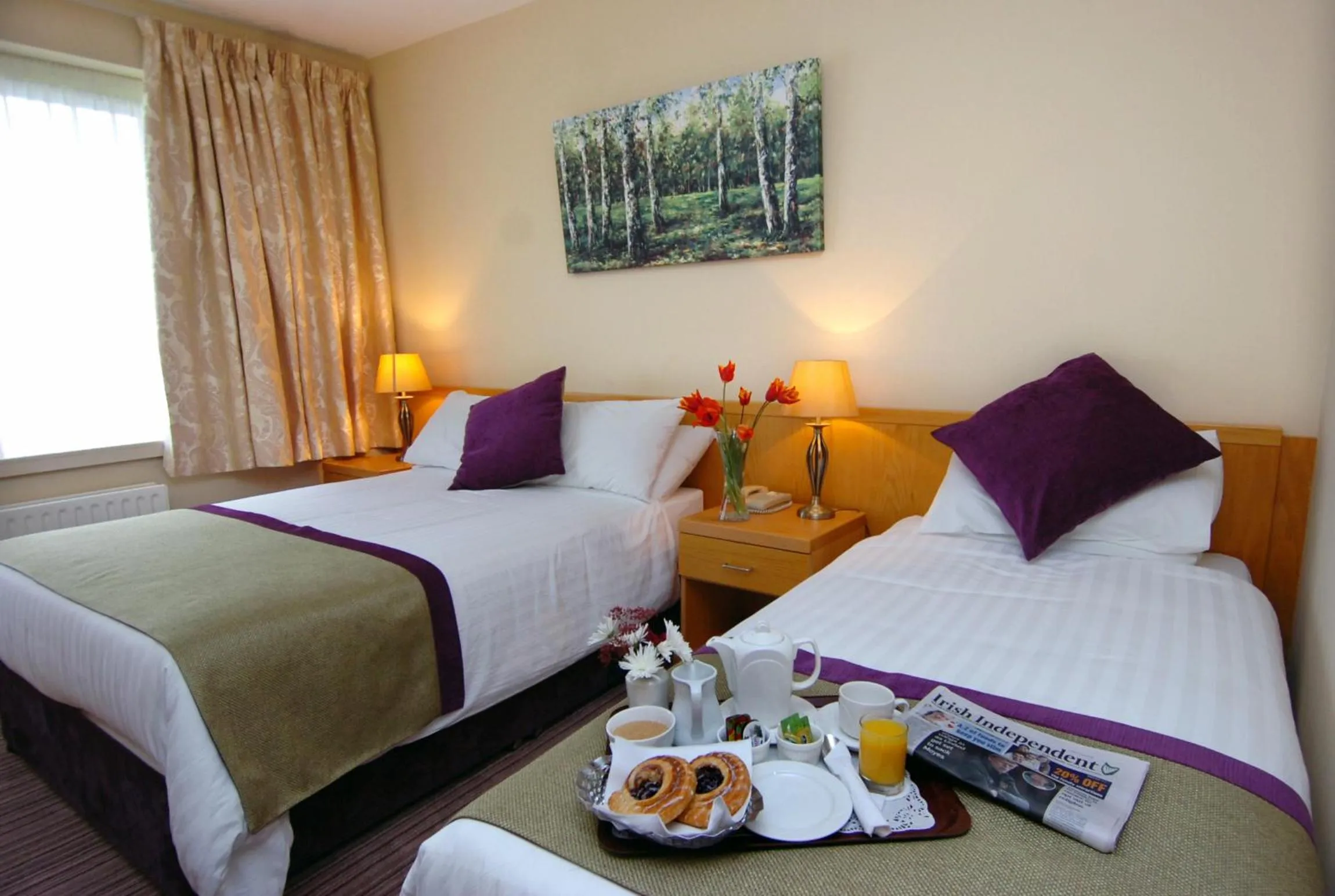 Photo of the whole room, Bed in Knock House Hotel