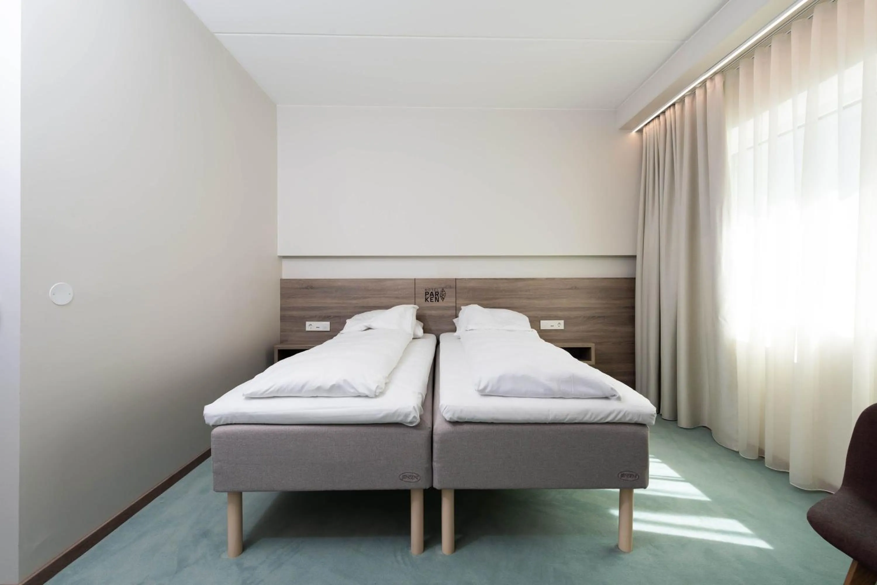 Bed in Thon Partner Hotel Parken