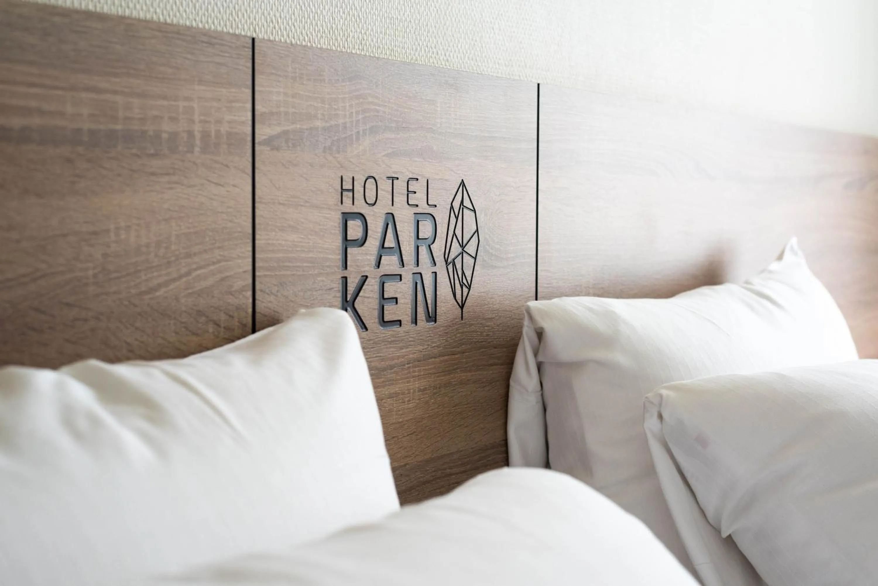 Bed in Thon Partner Hotel Parken