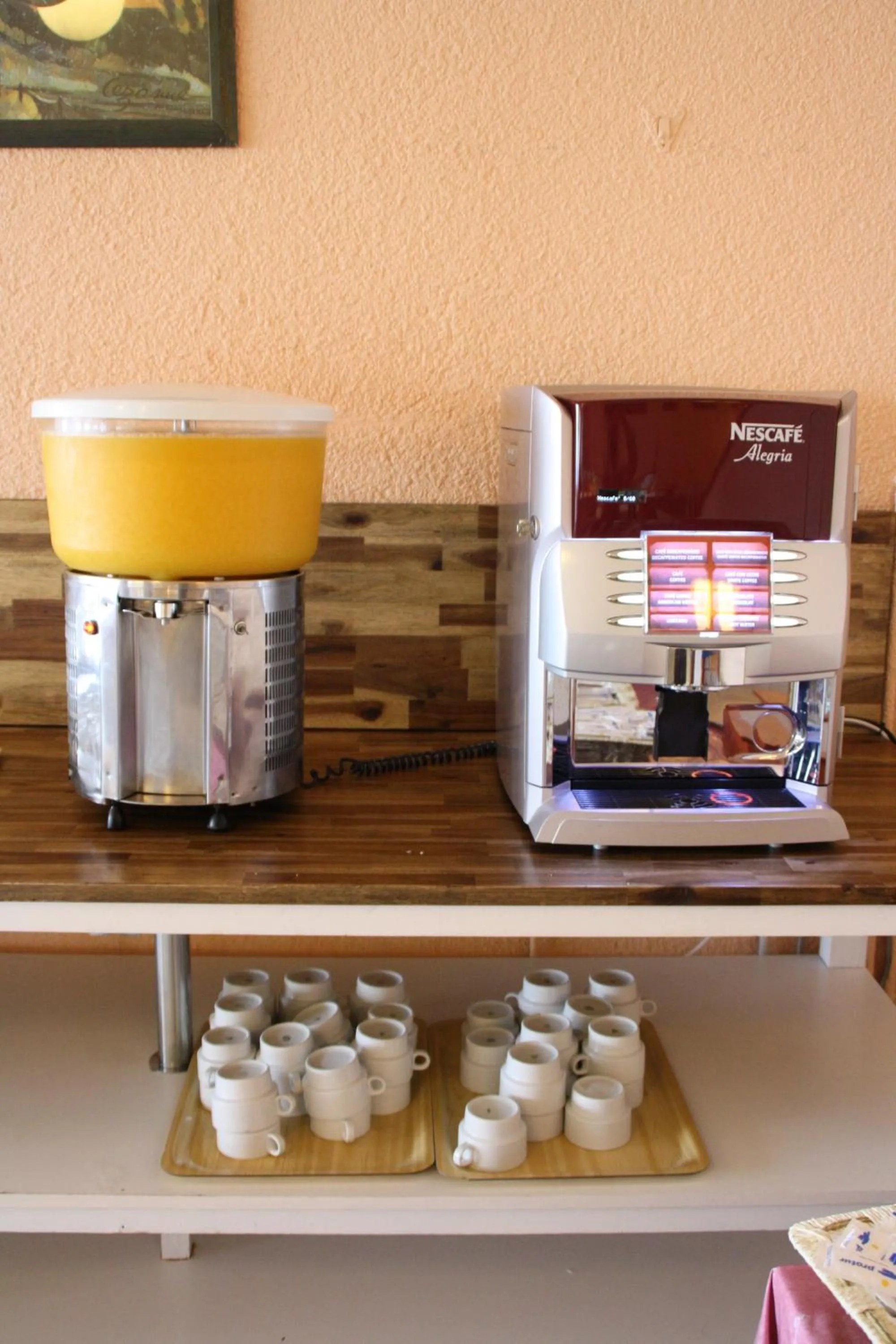 Restaurant/places to eat in Hotel Grecs