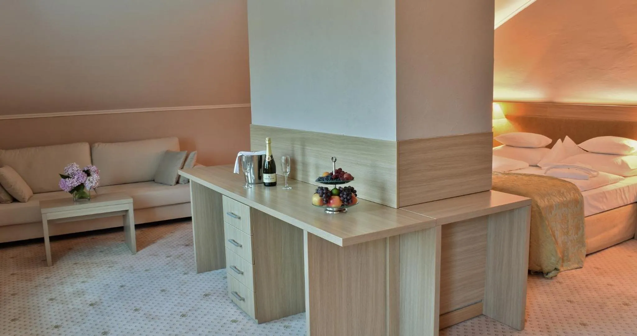 Living room, Bed in Hotel Park