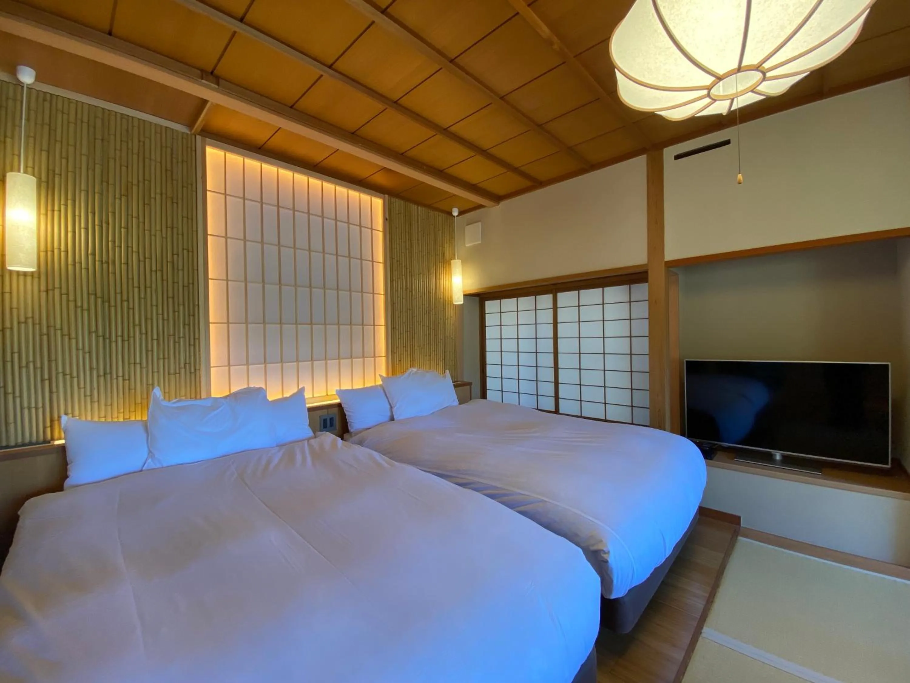 Bed in Kaiseki Ryokan Ashikari