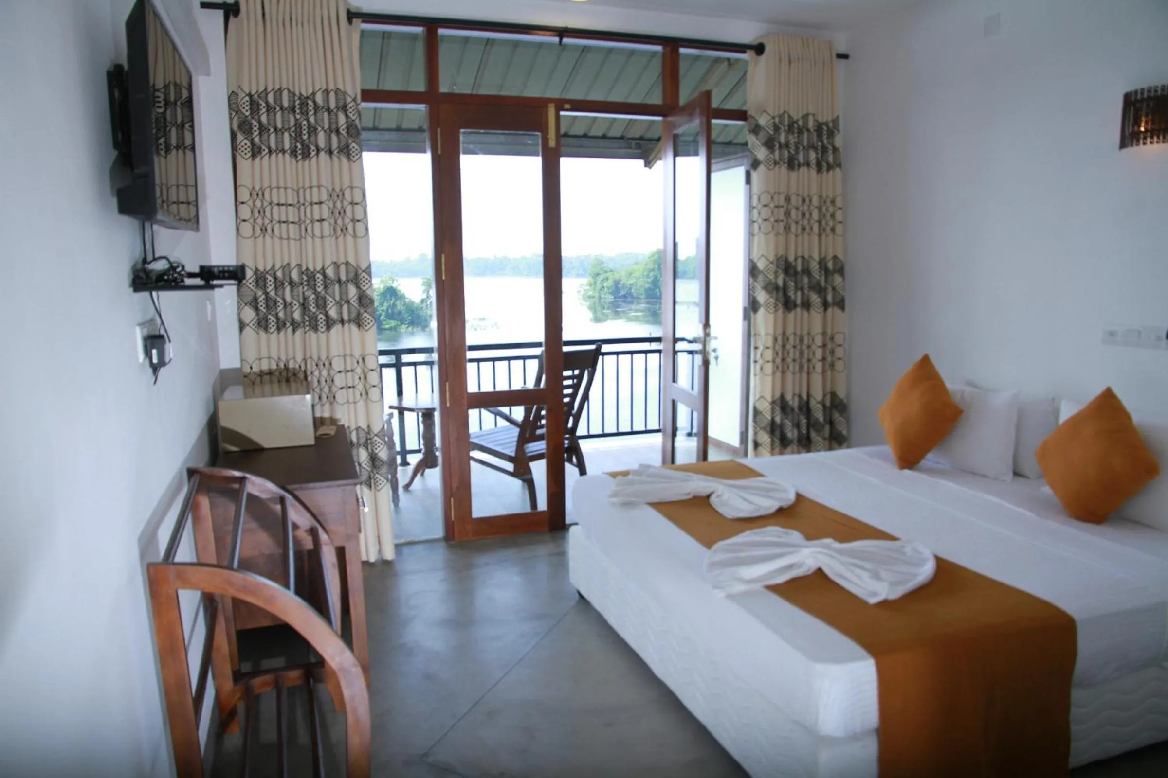 Sanu Lagoon Resort & Spa