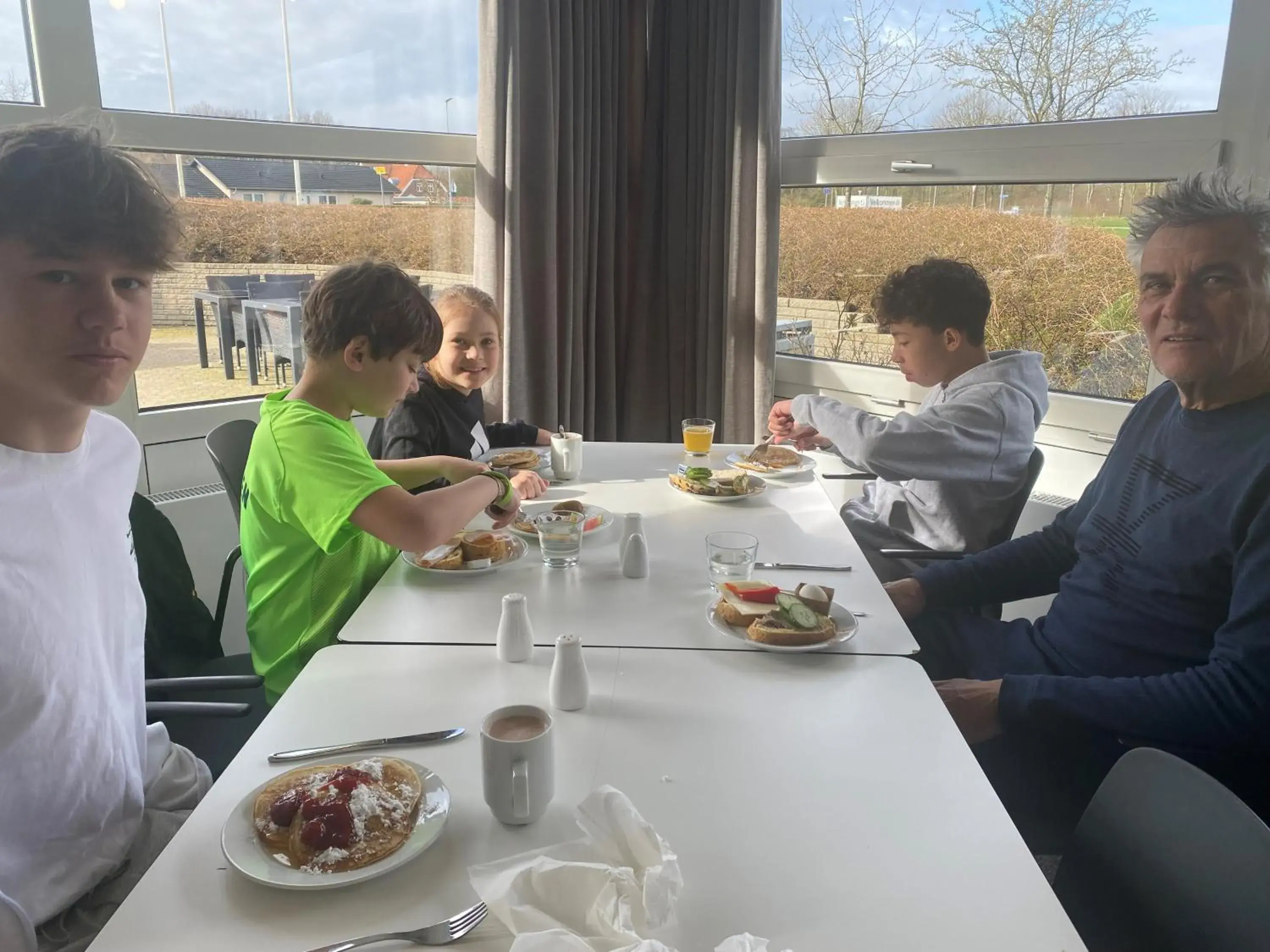 Restaurant/places to eat in Sportshotel Vejen Restaurant/places to eat in Sportshotel Vejen