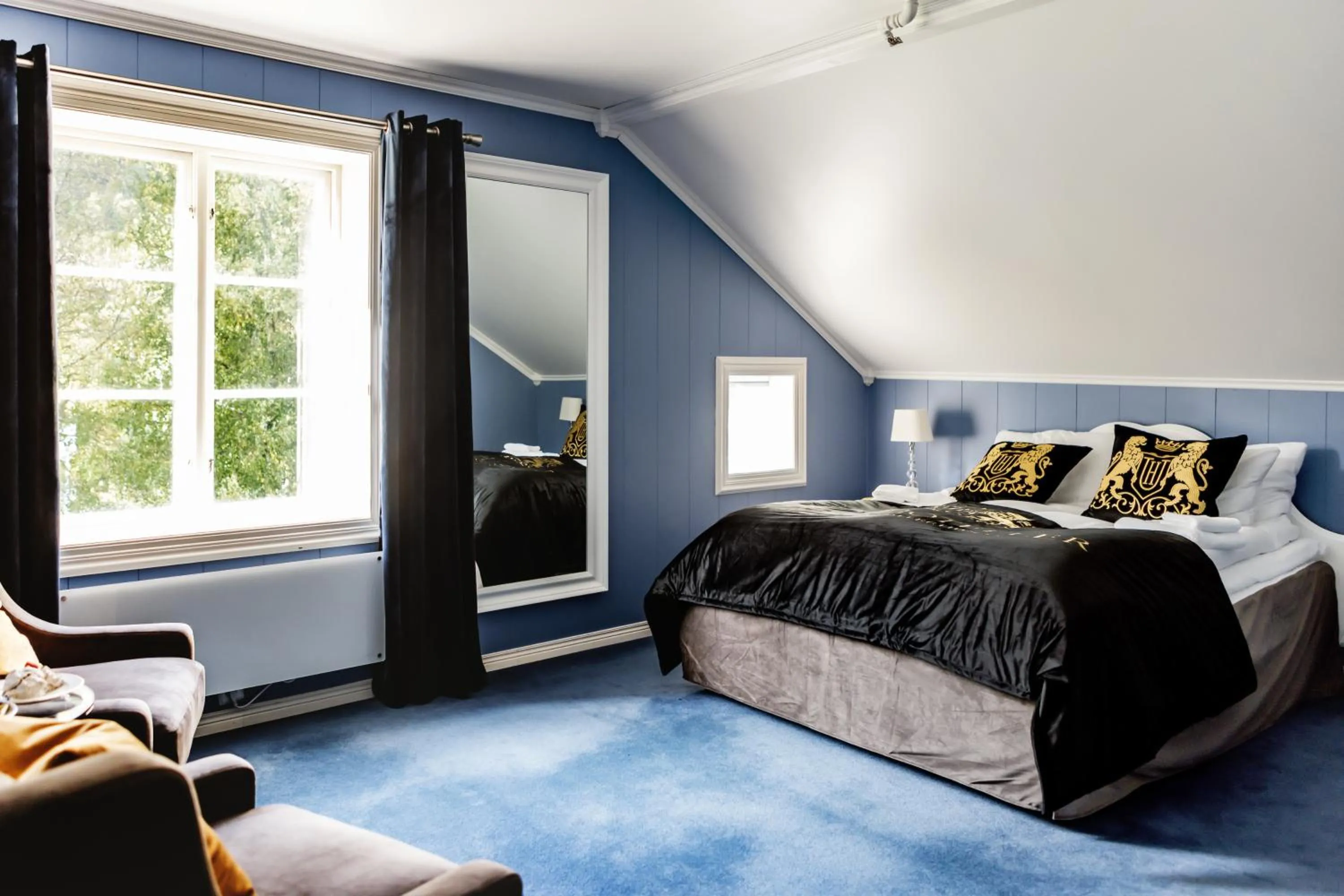 Photo of the whole room, Bed in Fjordslottet Hotel