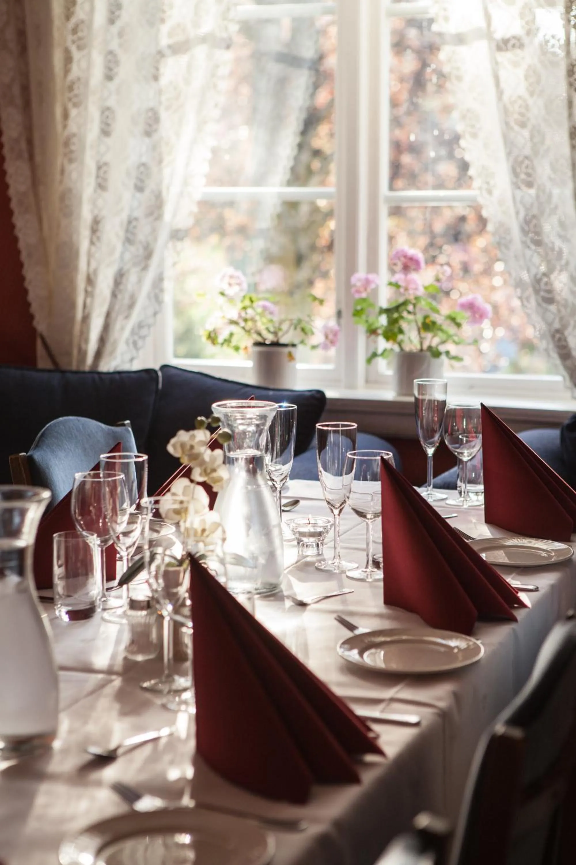 Restaurant/places to eat in Fjordslottet Hotel