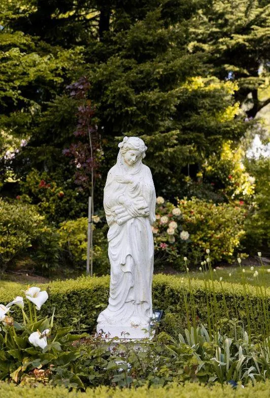 Garden in Tinakilly Country House Hotel