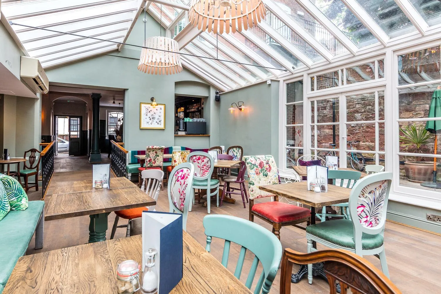 Restaurant/places to eat in City Gate