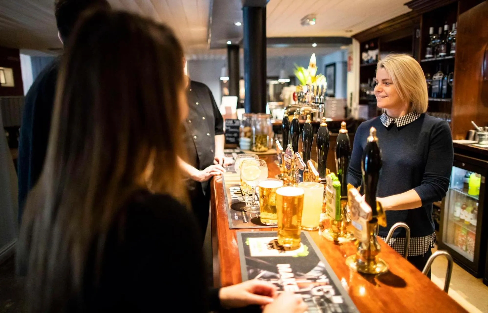 Restaurant/places to eat in Dunstan House