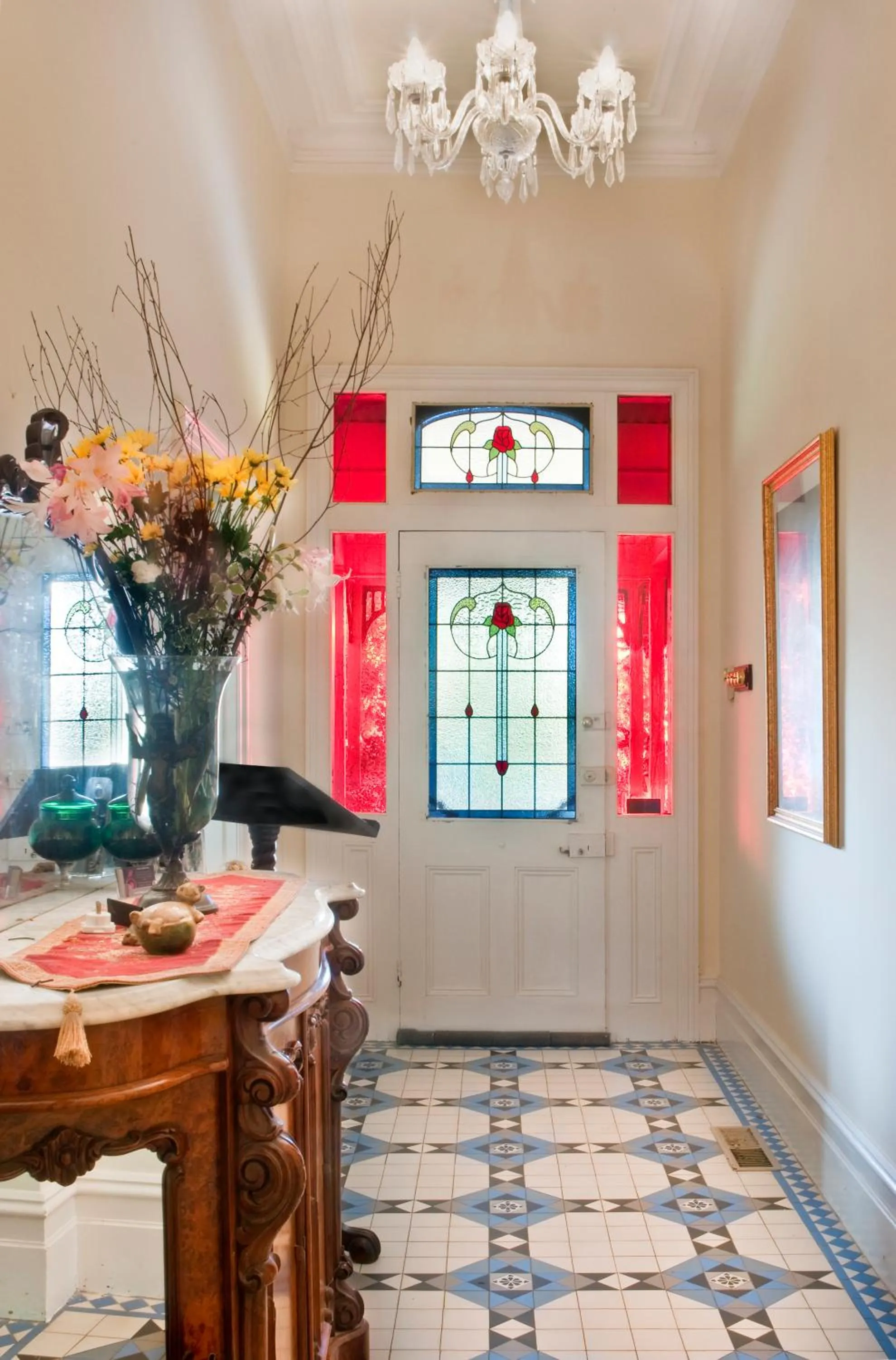 Facade/entrance in Burnbank