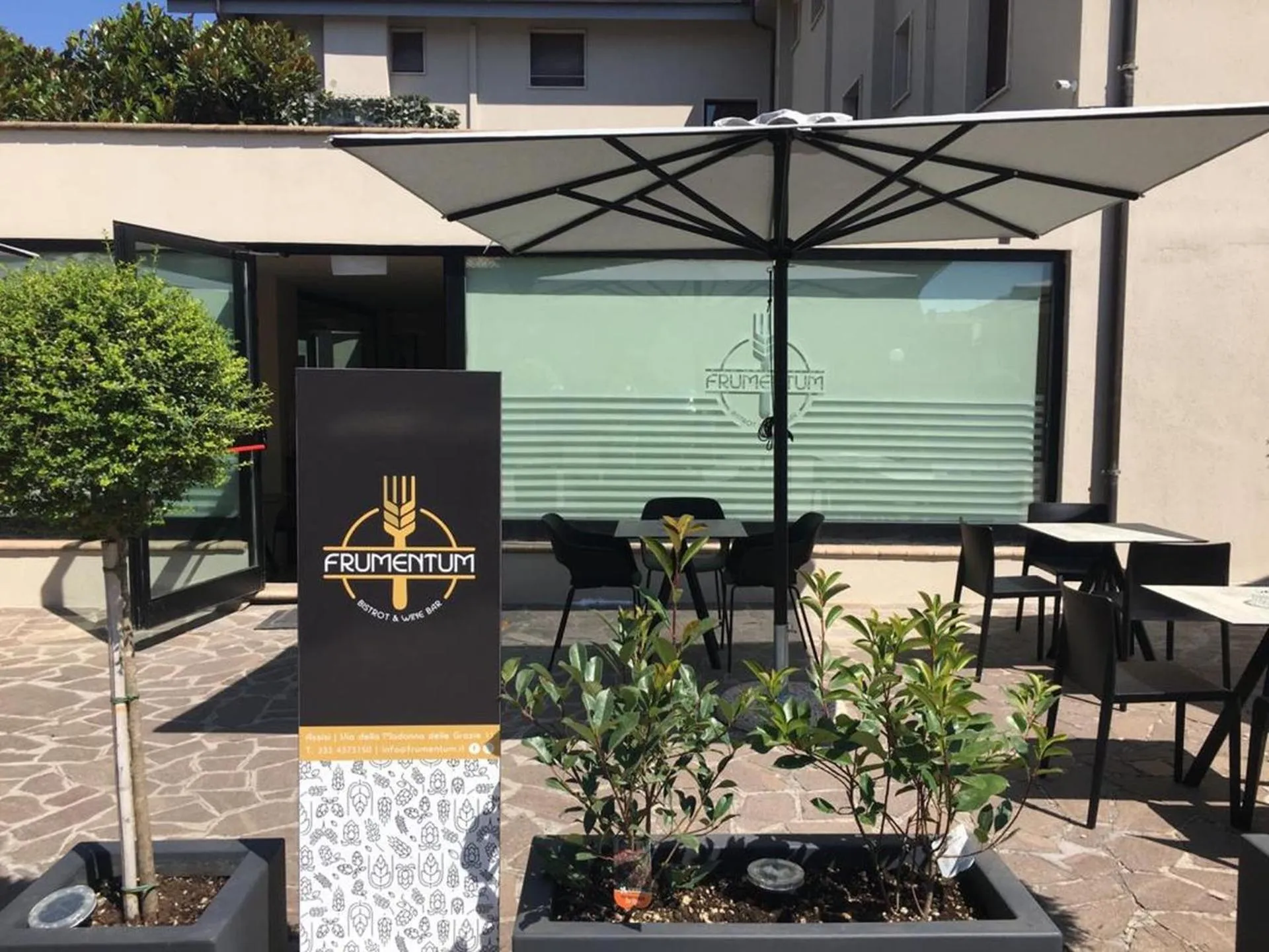 Property building in Le Grazie Hotel