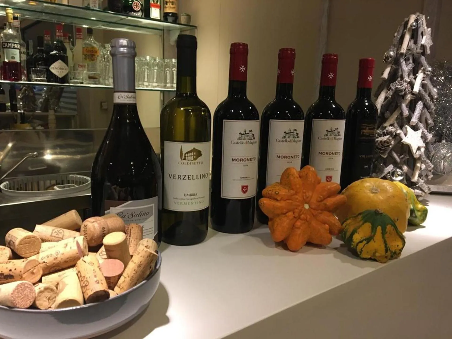 Restaurant/places to eat in Le Grazie Hotel