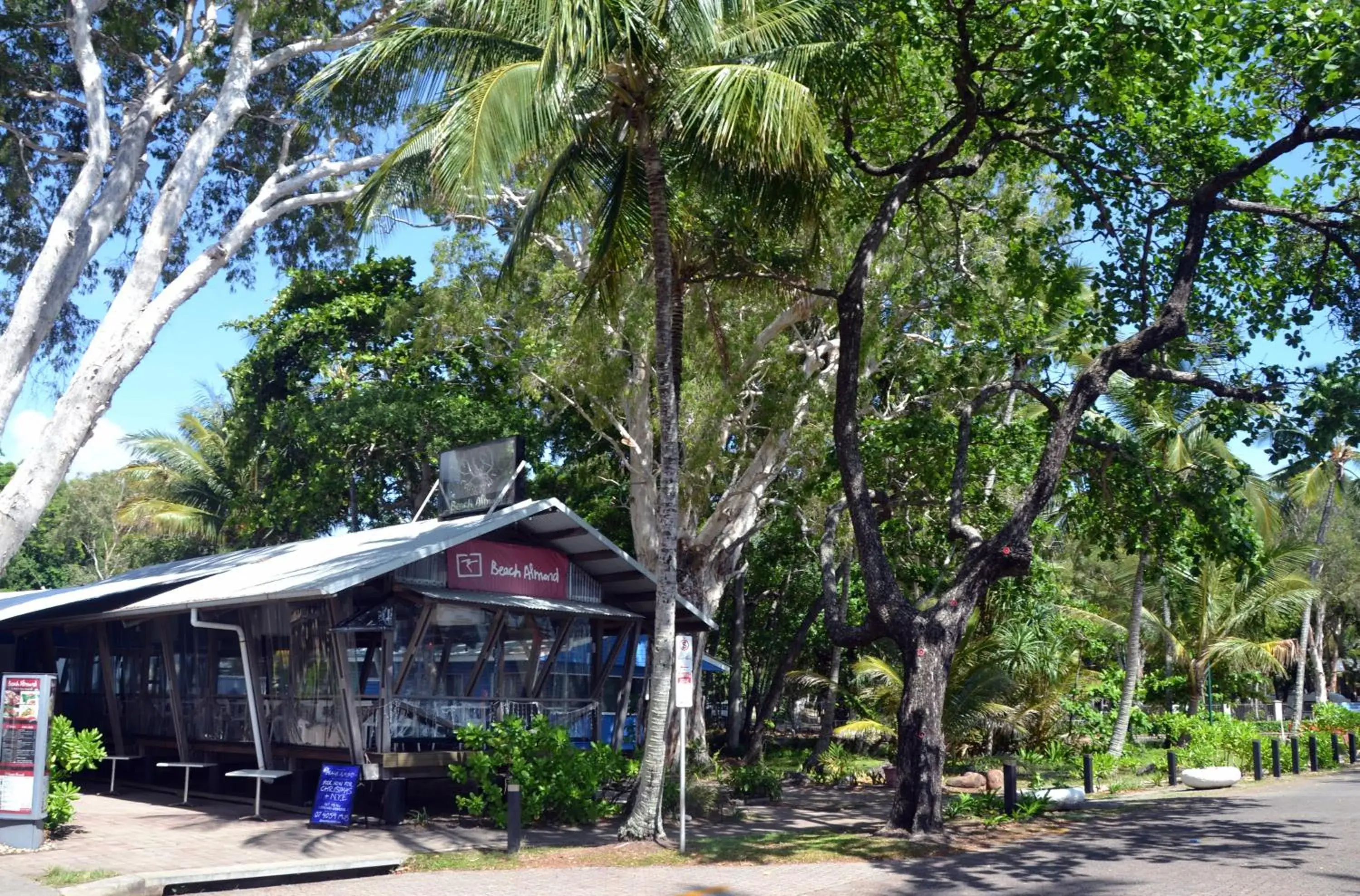 Restaurant/places to eat in Melaleuca Resort Restaurant/places to eat in Melaleuca Resort