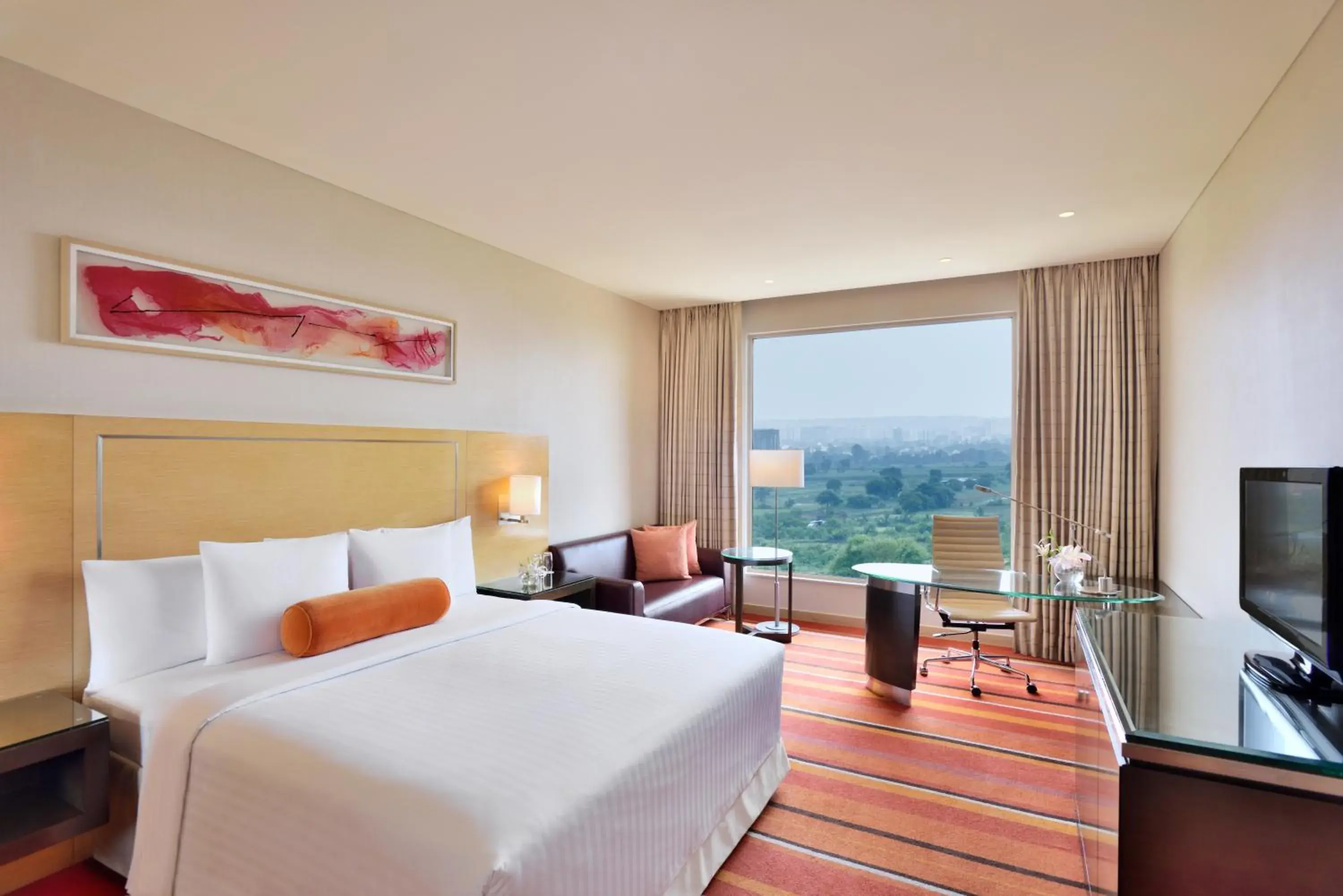 Deluxe King Room - single occupancy - Non Smoking in Courtyard by Marriott Pune Hinjewadi Deluxe King Room - single occupancy - Non Smoking in Courtyard by Marriott Pune Hinjewadi