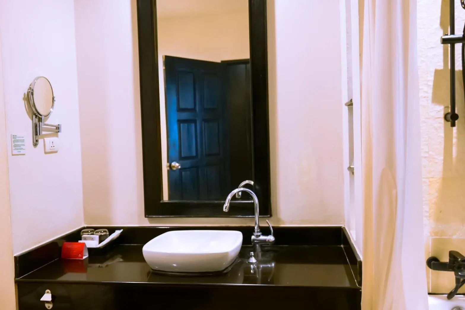 Bathroom in Horizon Karon Beach Resort & Spa