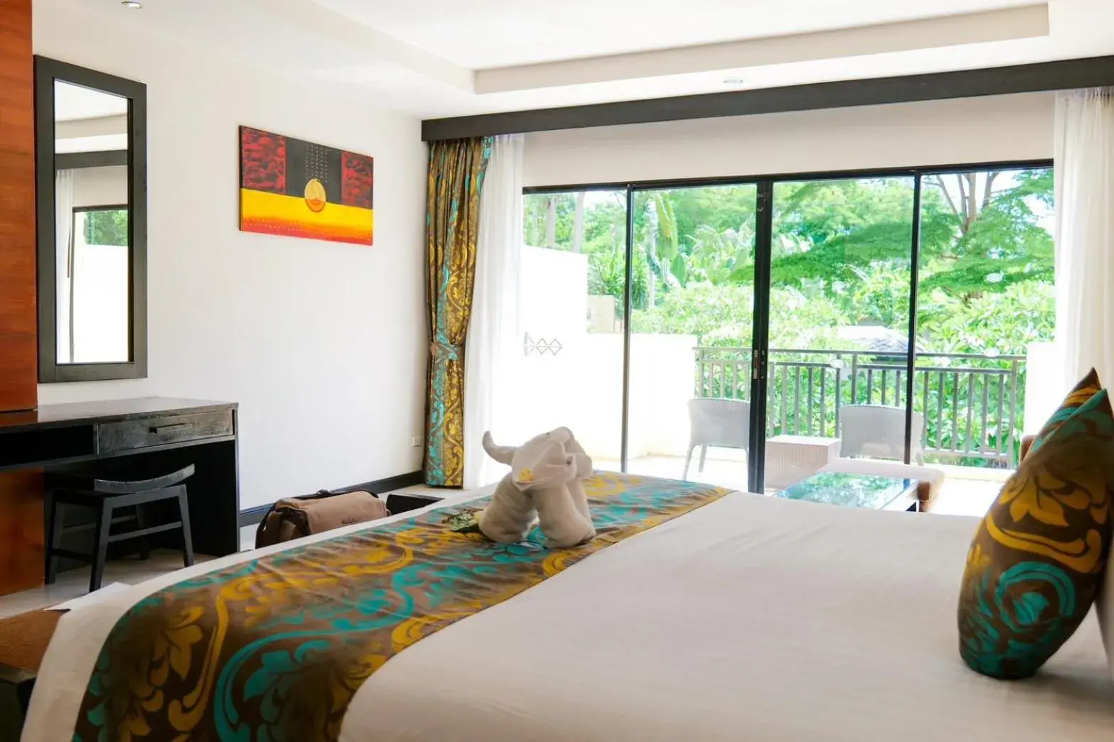 Bed in Horizon Karon Beach Resort & Spa Bed in Horizon Karon Beach Resort & Spa