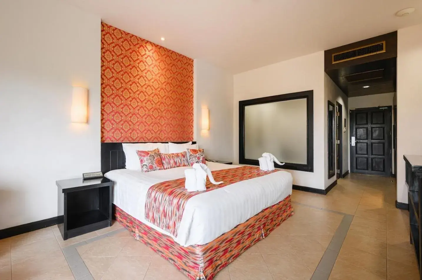 Bed in Horizon Karon Beach Resort & Spa Bed in Horizon Karon Beach Resort & Spa