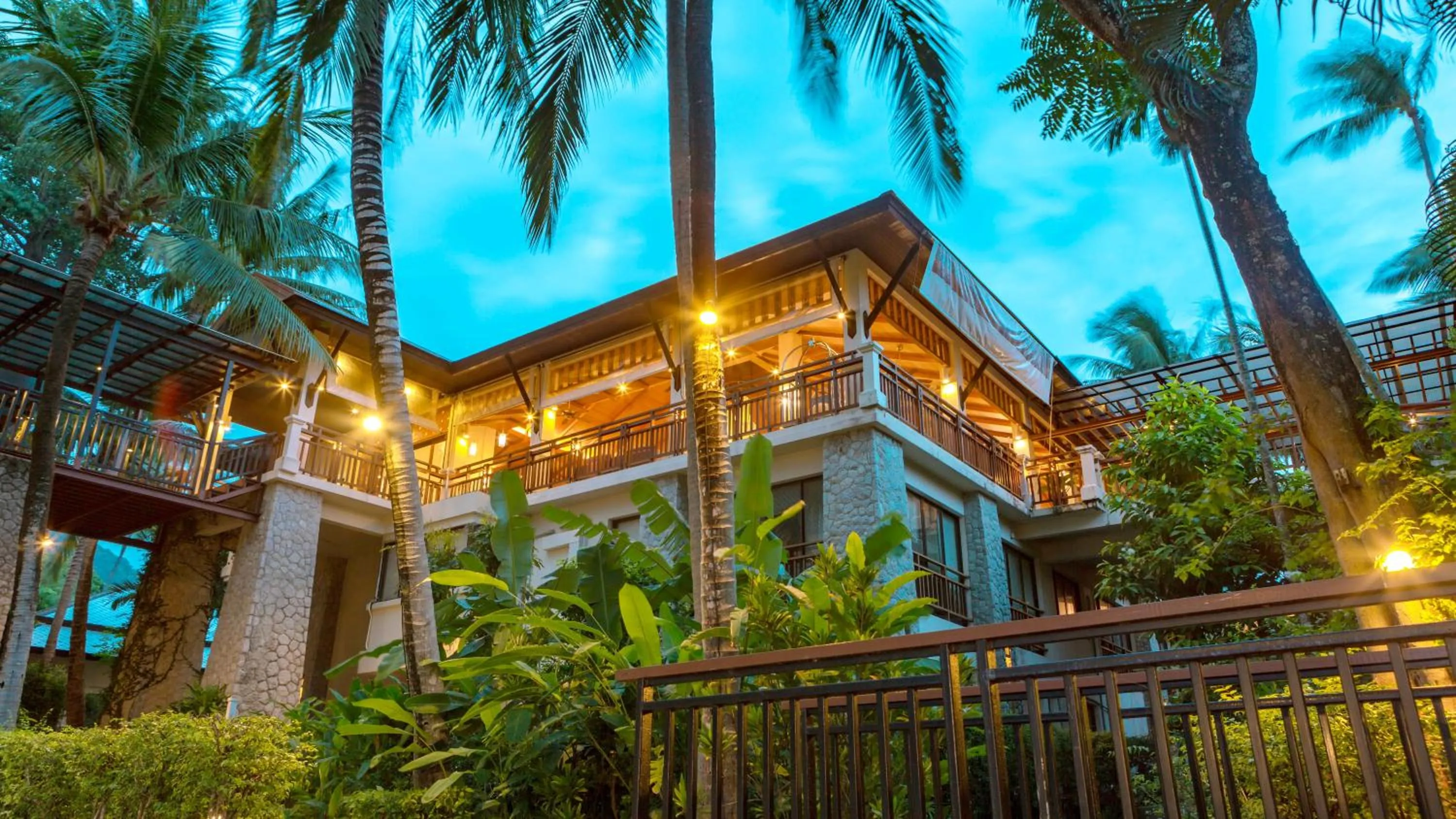 Restaurant/places to eat in Horizon Karon Beach Resort & Spa